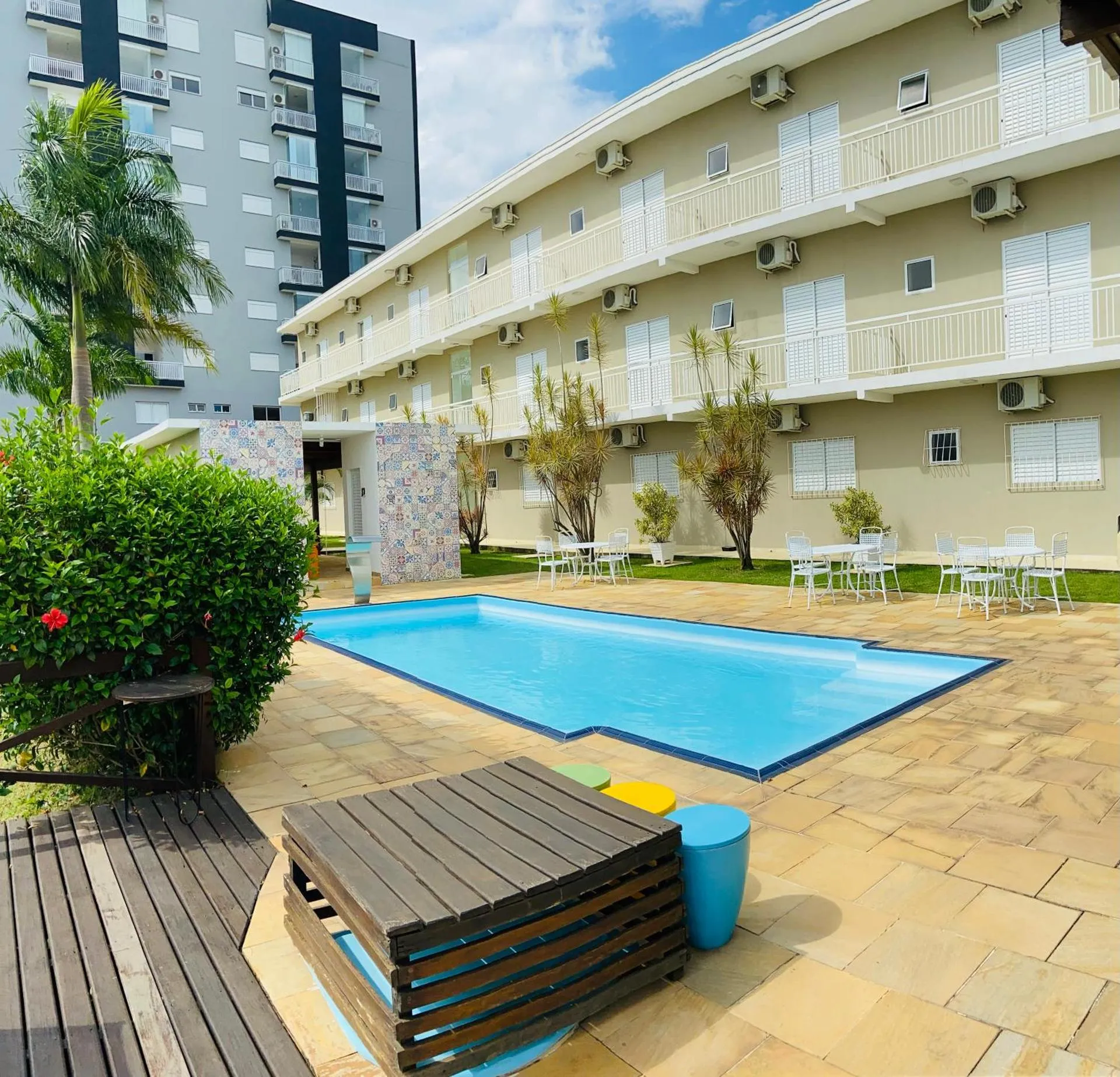 Dog Friendly Hotel $Cachoeira Paulista - $Summit Suítes Hotel Cachoeira Paulista