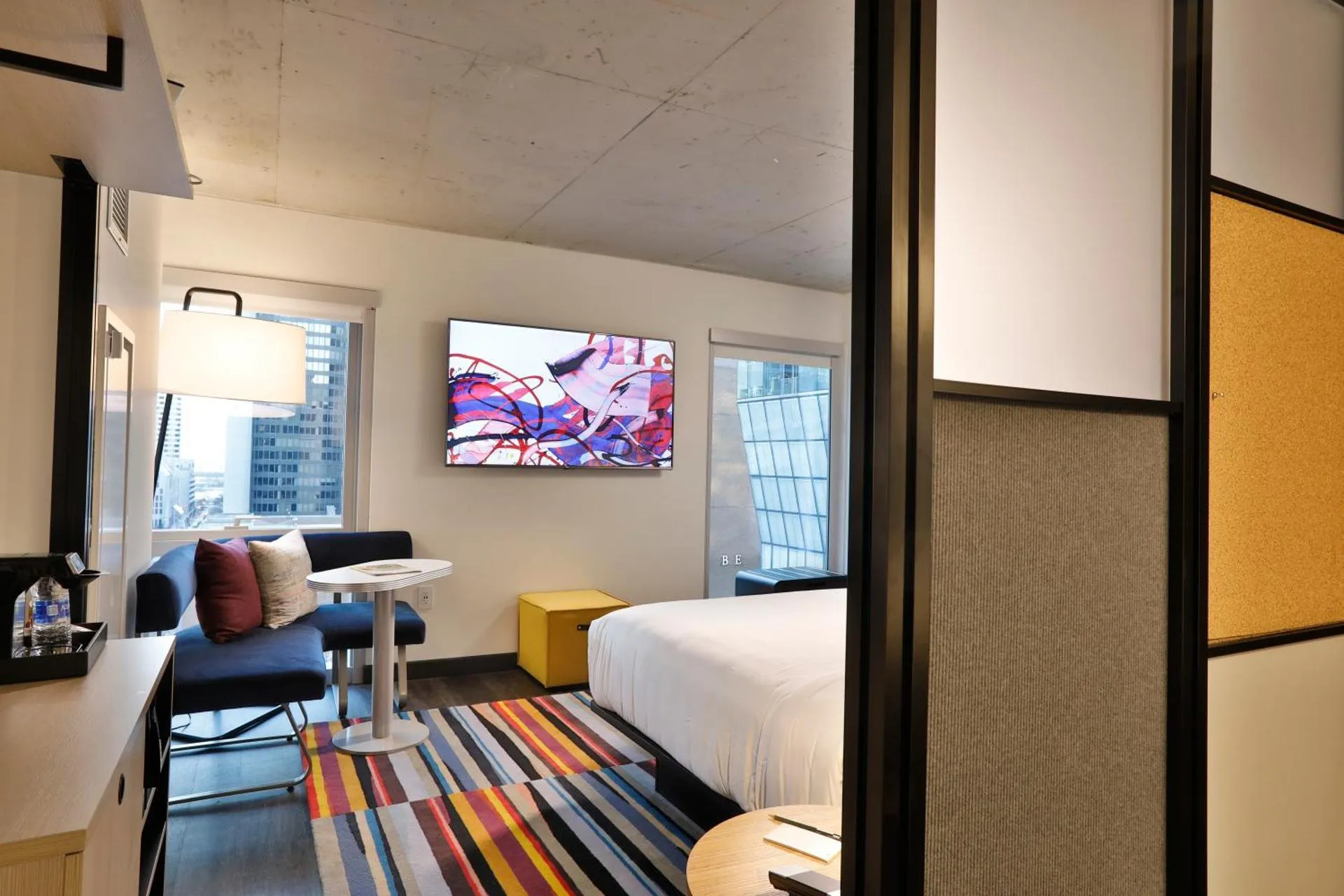 Dog Friendly Hotel $Chicago - $Aloft Chicago Mag Mile