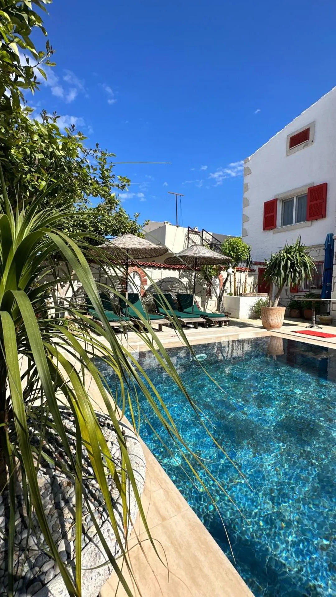 BADEMİÇİ OTEL