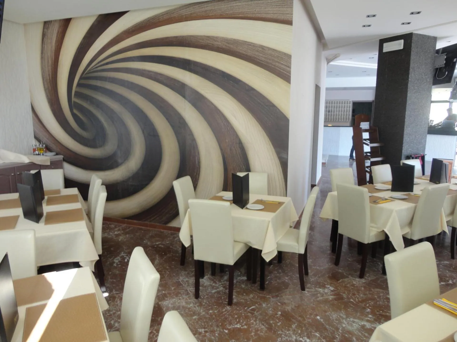 Morfeas Hotel