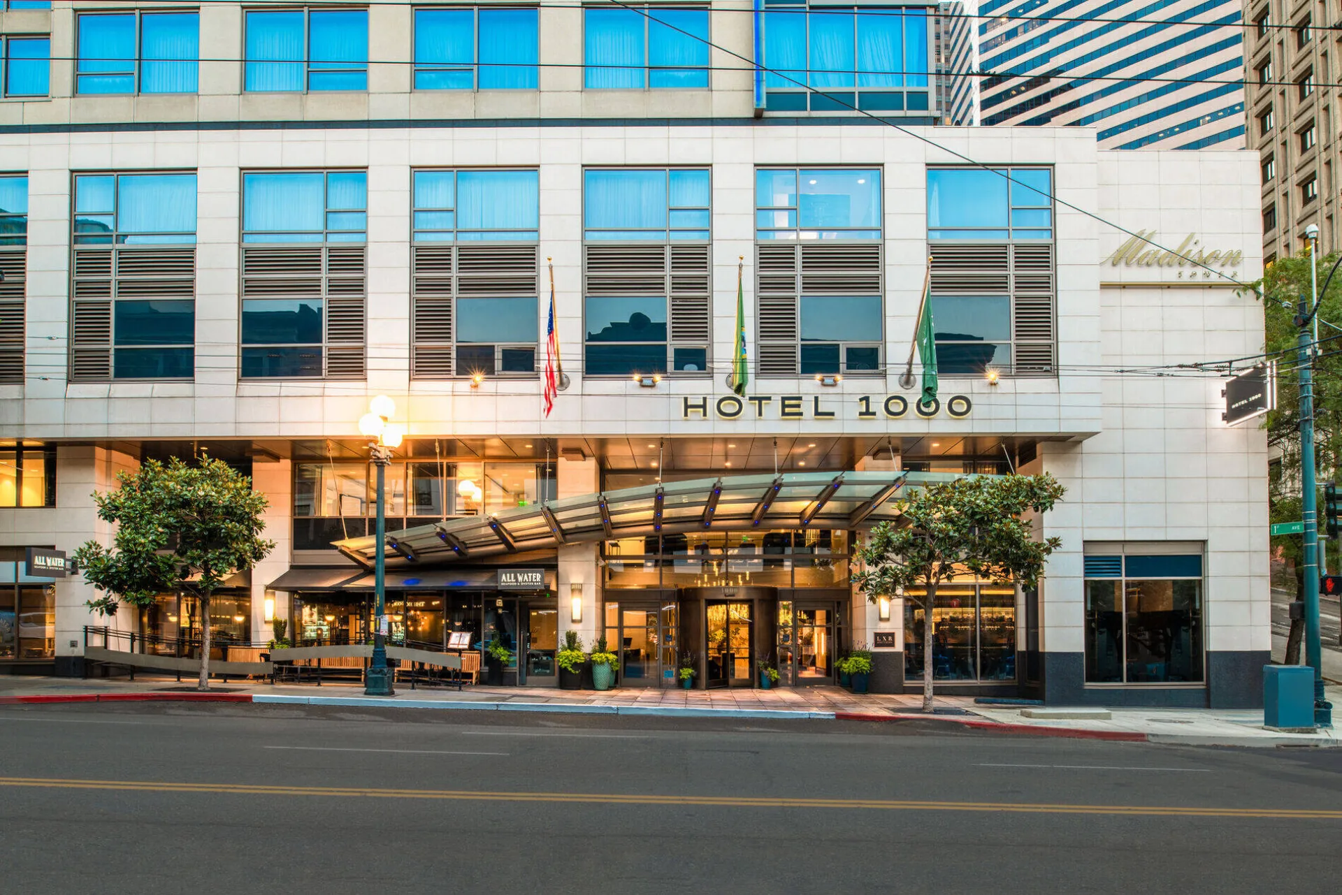 Hotel 1000, LXR Hotels & Resorts, a dog friendly hotel in Seattle
