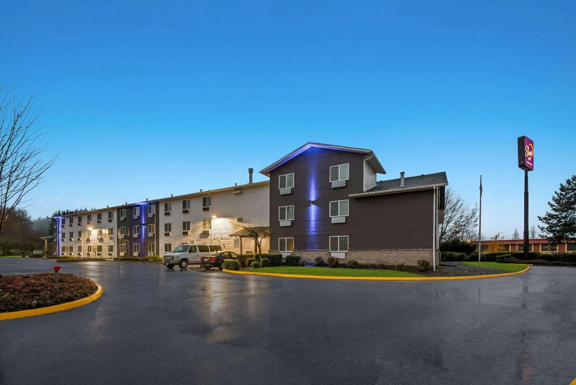 Super 8 by Wyndham Kelso Longview Area