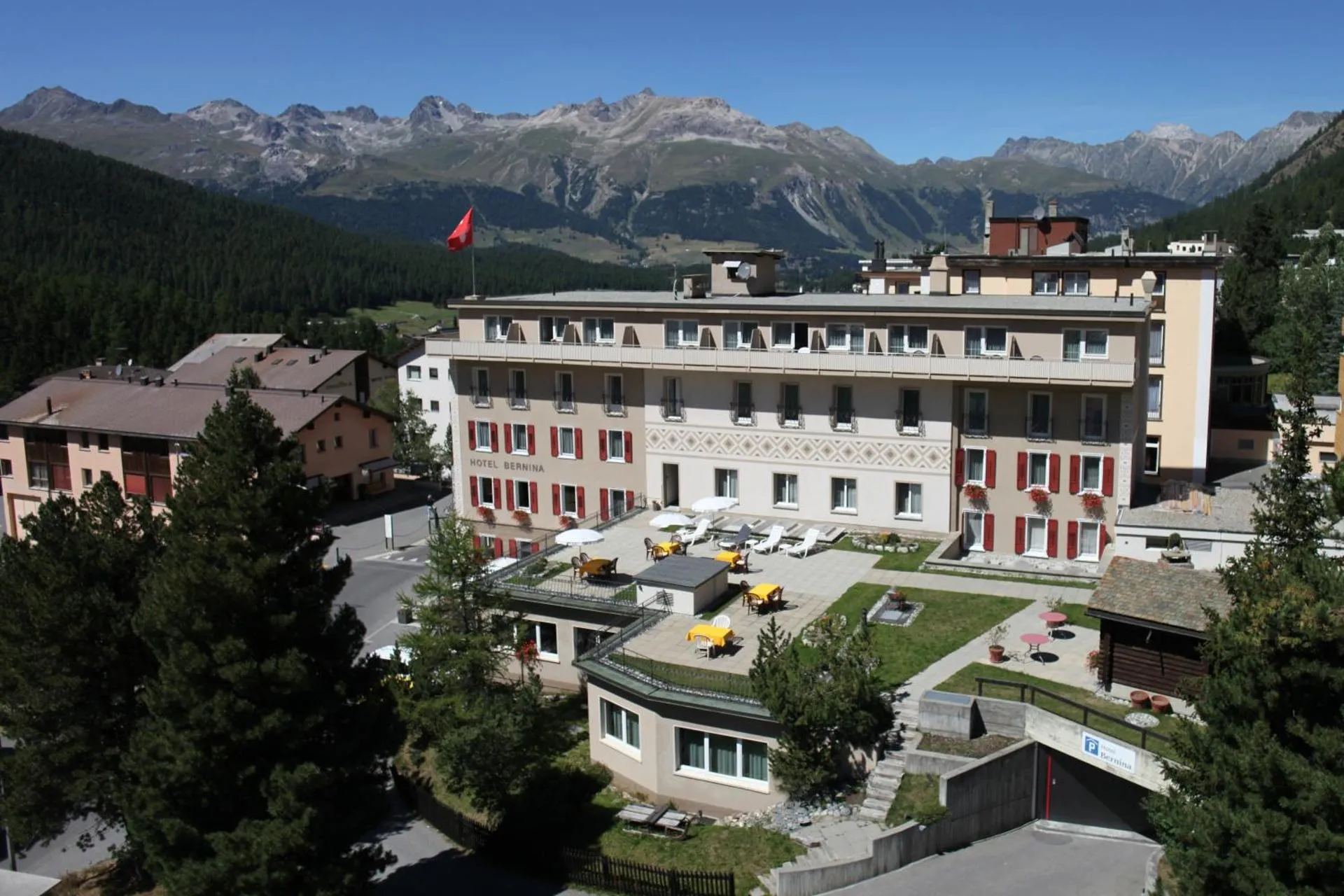 Dog Friendly Hotel $Pontresina - $Hotel Bernina