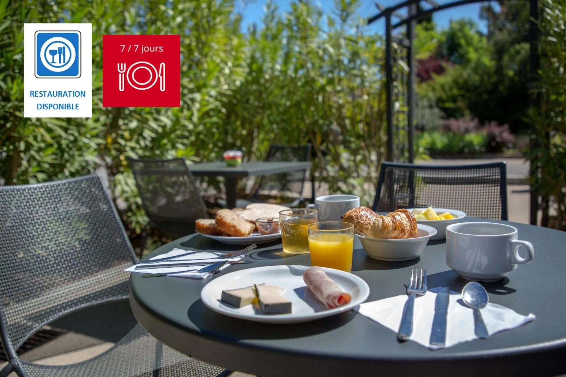 Dog Friendly Hotel $Brignoles - $ibis budget Brignoles Provence