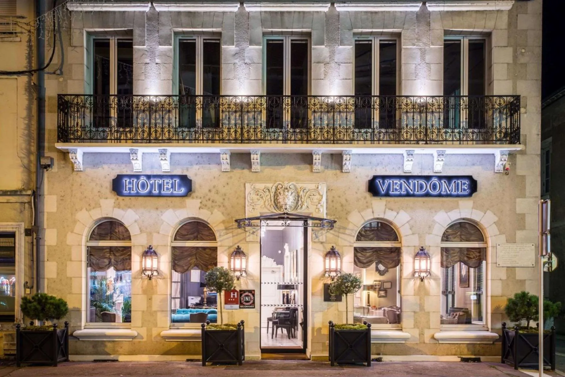 Dog Friendly Hotel $Vendôme - $Hôtel Vendôme