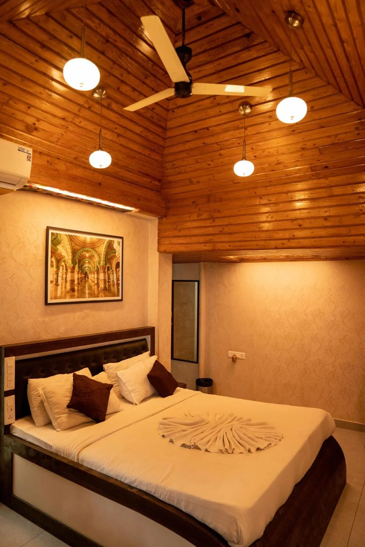 4 SEASONS SUITES JP Nagar
