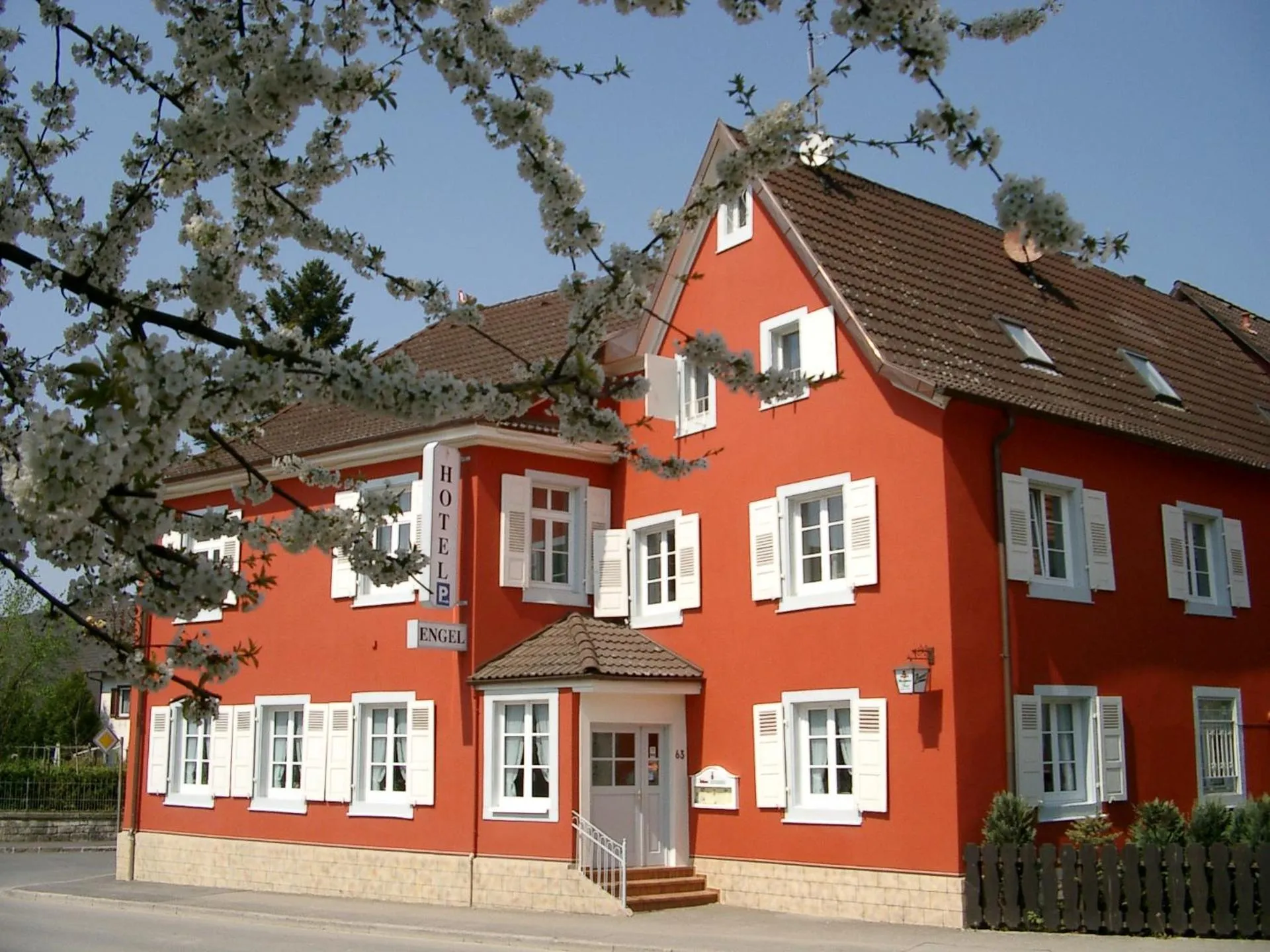 Dog Friendly Hotel $Müllheim - $Gasthof Engel