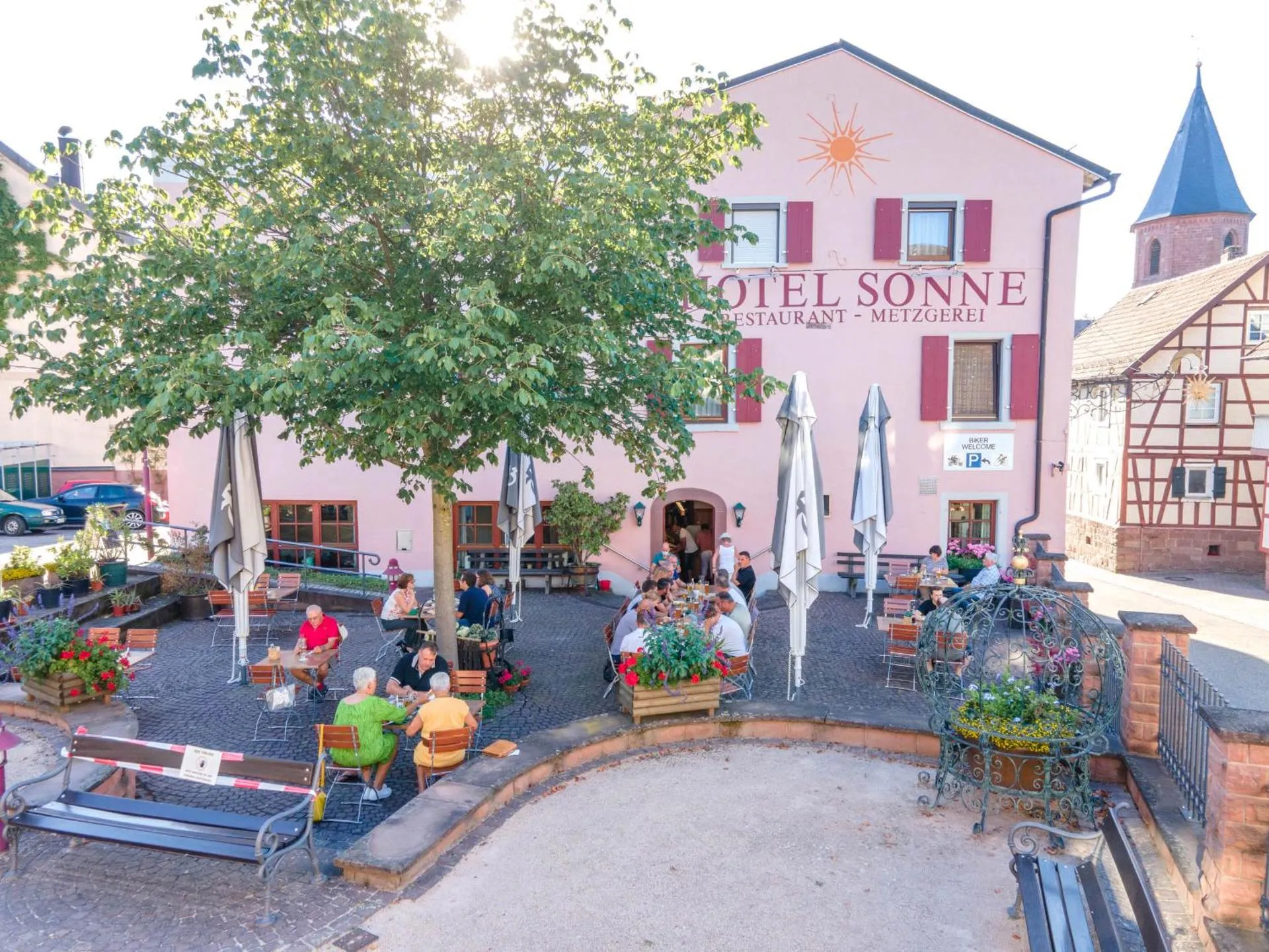 Dog Friendly Hotel $Loffenau - $Hotel - Restaurant - Metzgerei Sonne