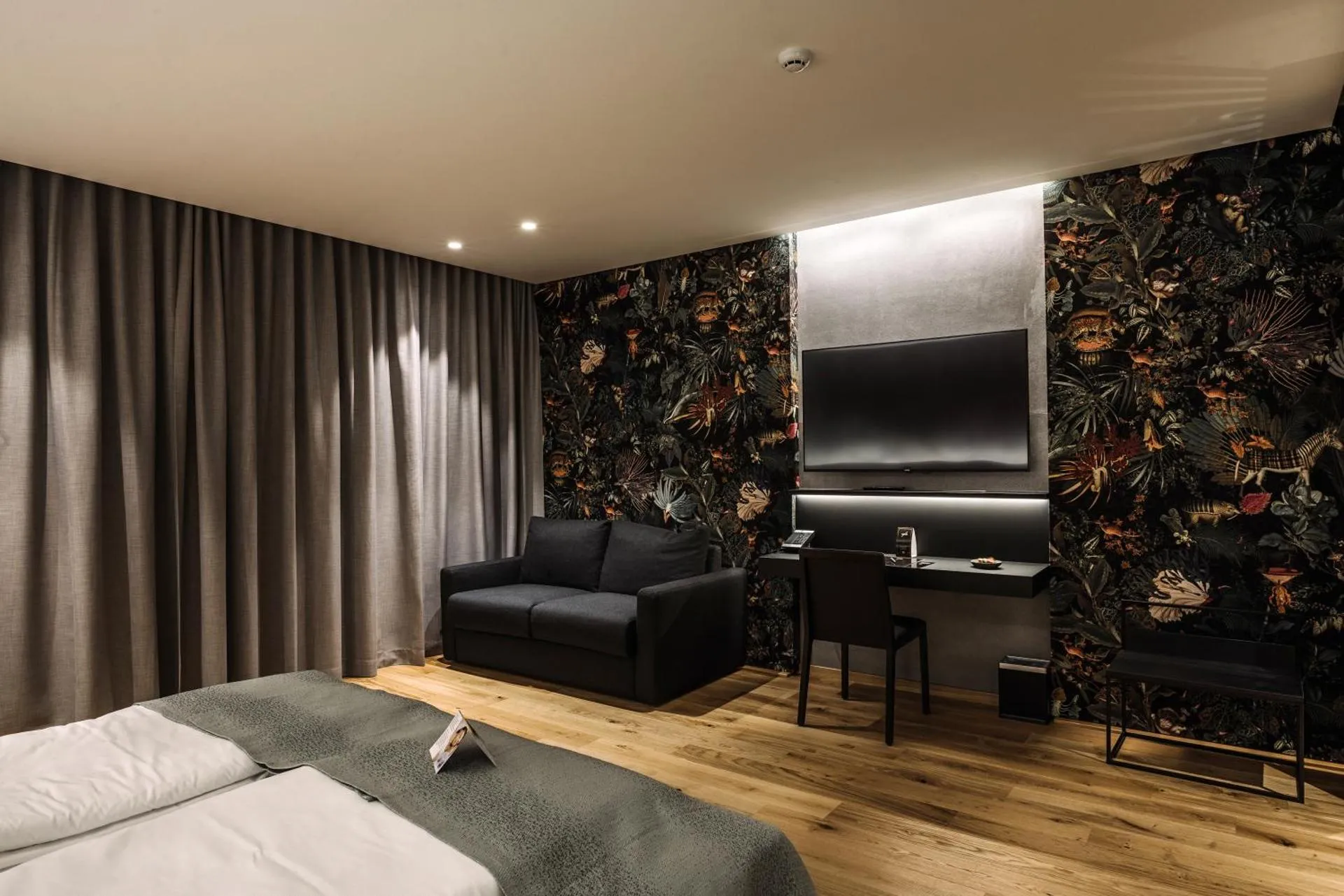 Hotel A