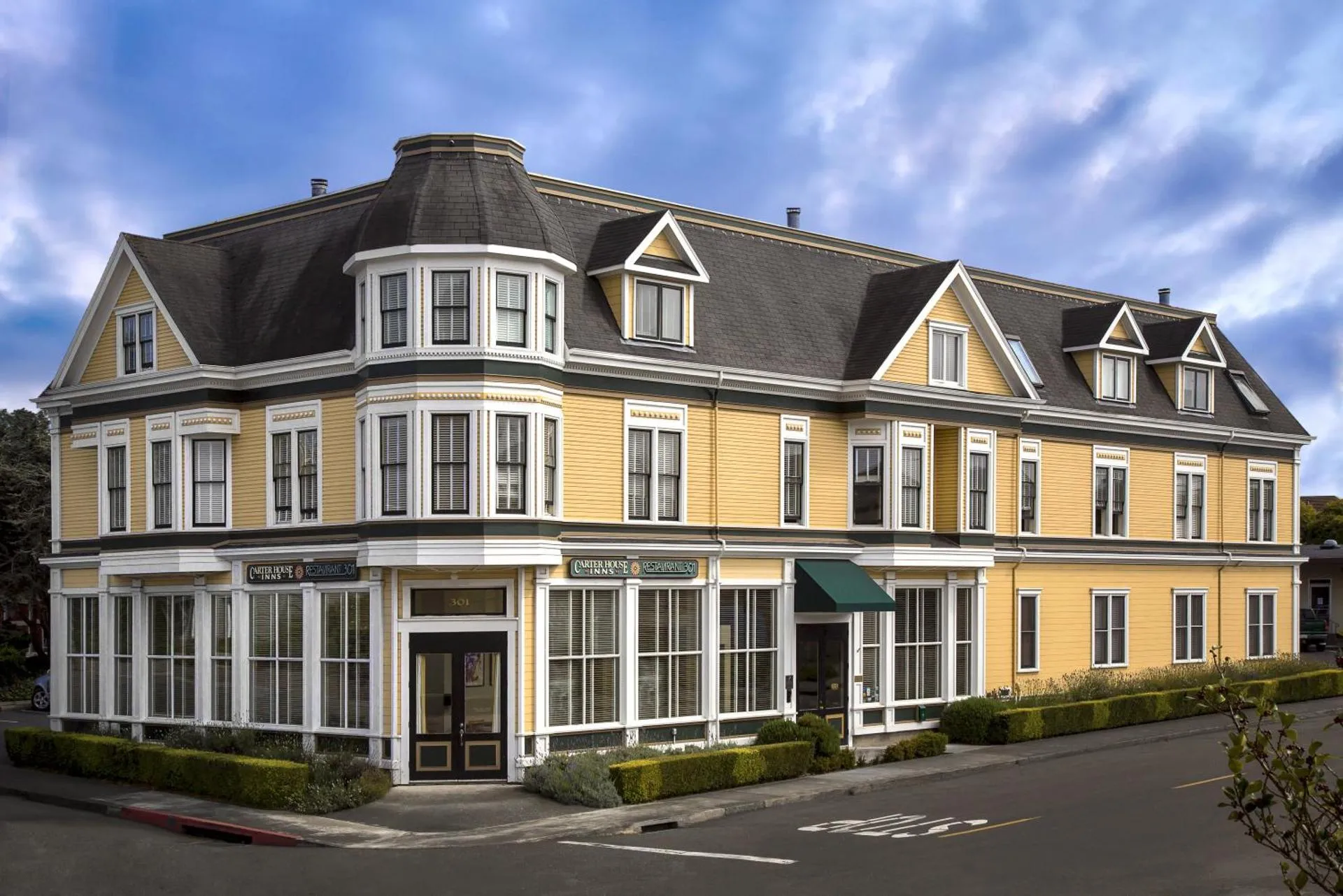 Dog Friendly Inn $Eureka - $Carter House Inns
