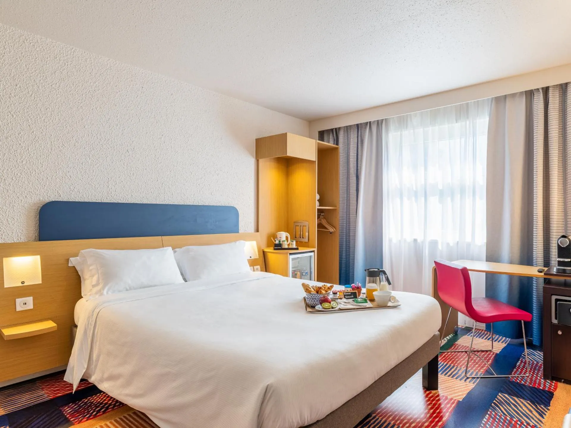 B&B HOTEL Lyon Nord 4 étoiles
