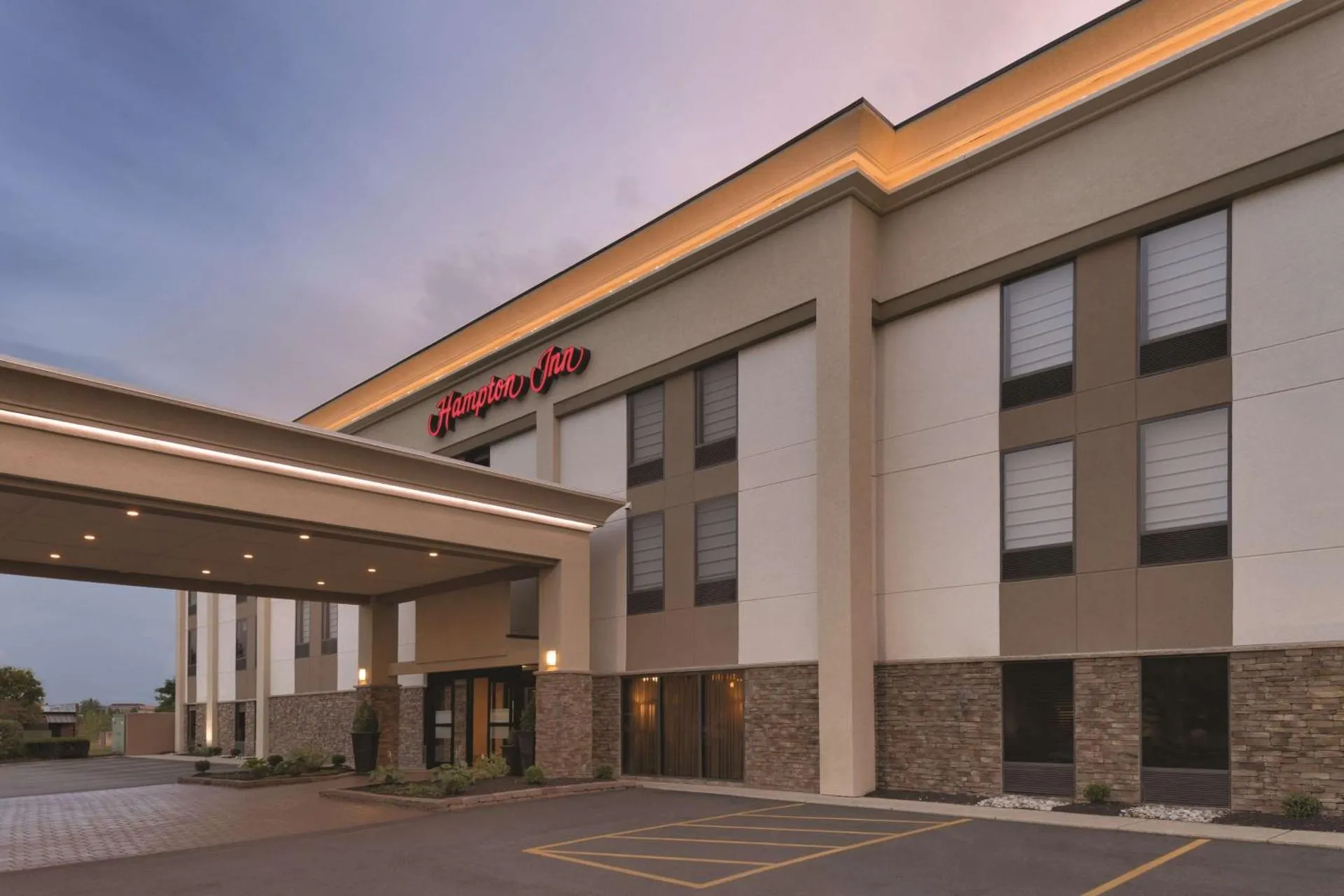 Dog Friendly Hotel $Mason - $Hampton Inn Cincinnati Kings Island