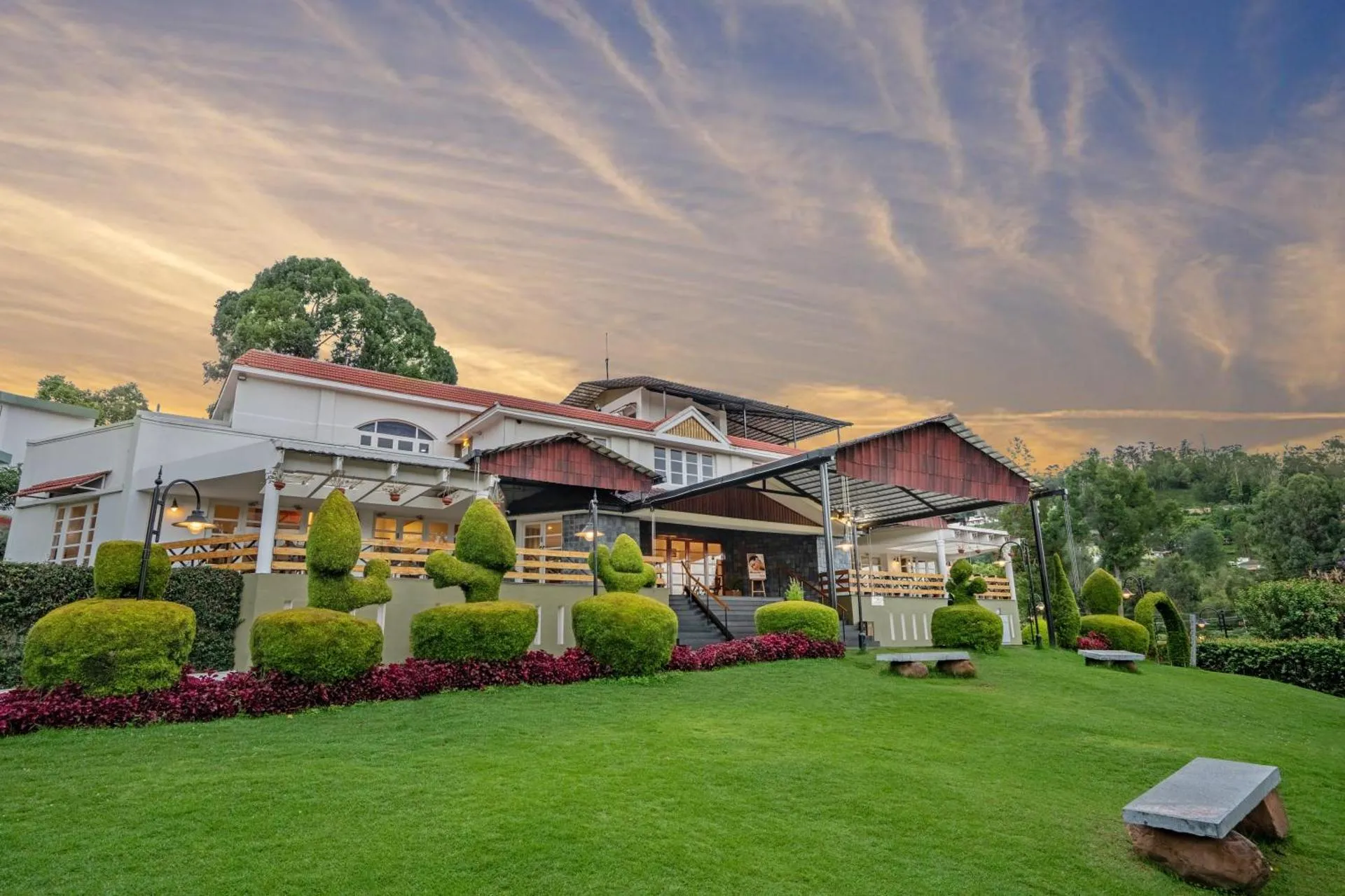 Dog Friendly Resort $Kodaikānāl - $Sterling Kodai Lake