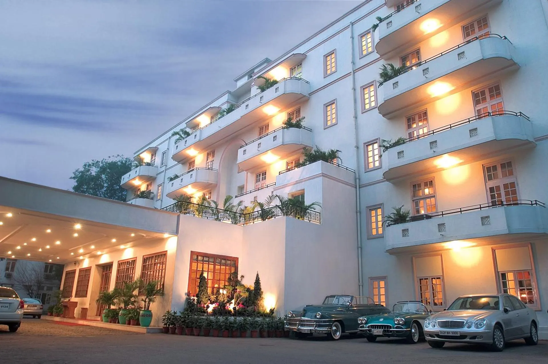 Dog Friendly Hotel $New Delhi - $Ambassador, New Delhi - IHCL SeleQtions