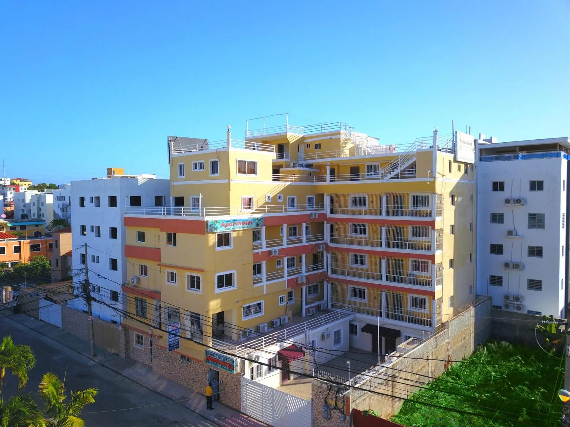 Tropical Island Aparthotel