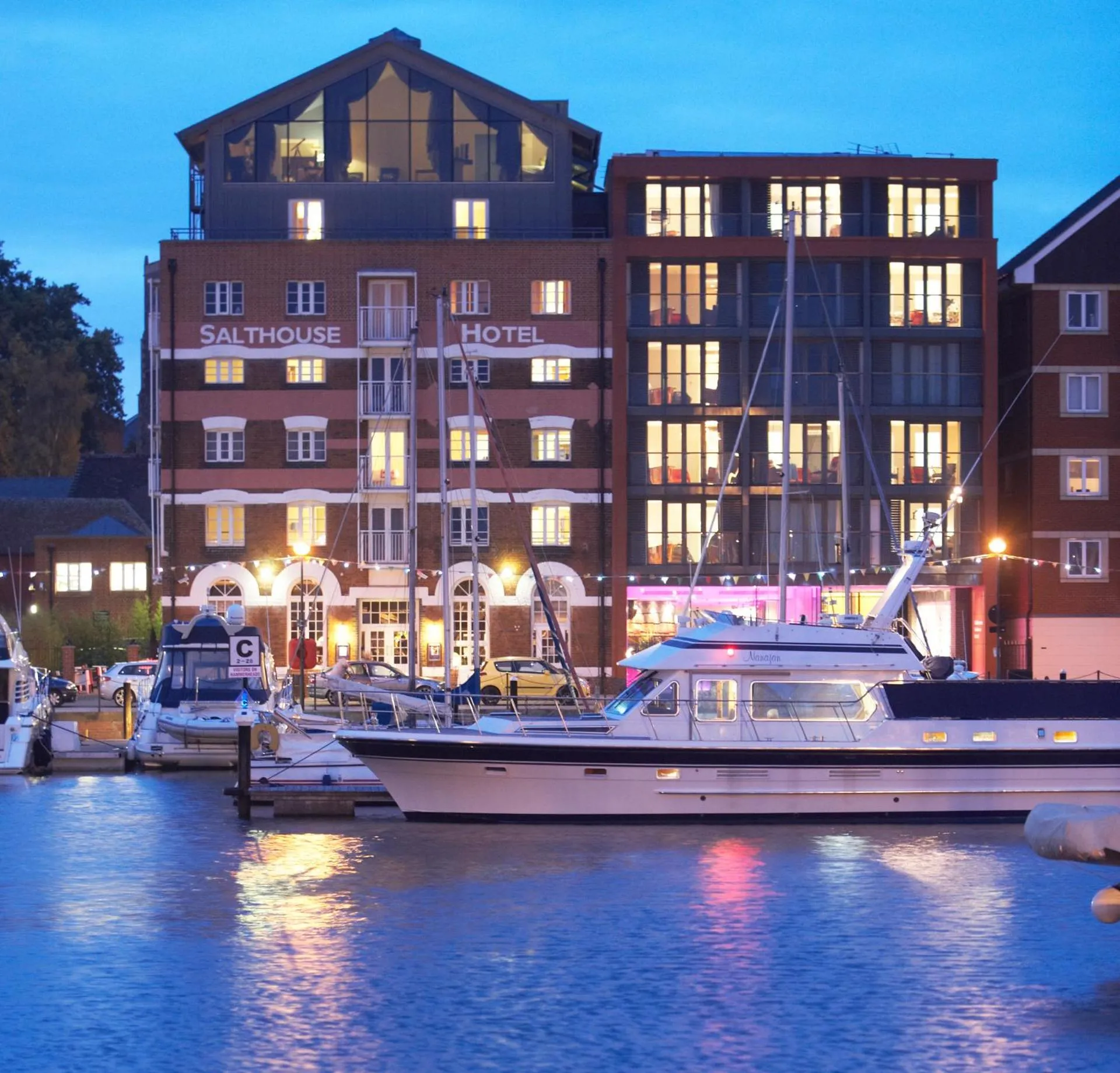 Dog Friendly Hotel $Ipswich - $Salthouse Harbour Hotel