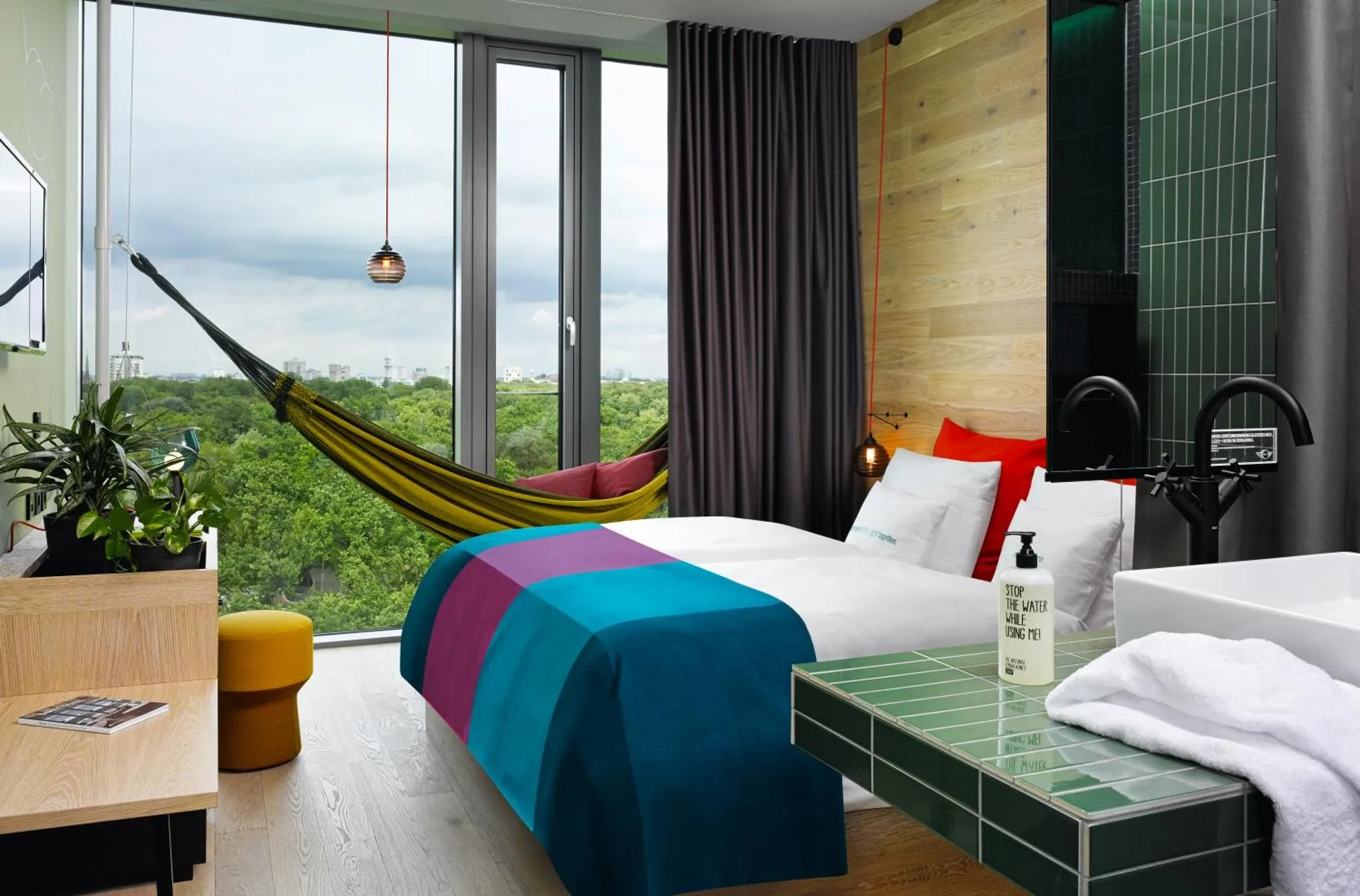 Dog Friendly Hotel $Berlin - $25hours Hotel Bikini Berlin