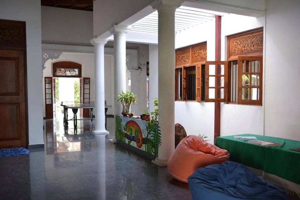 Hostel One - Near airport
