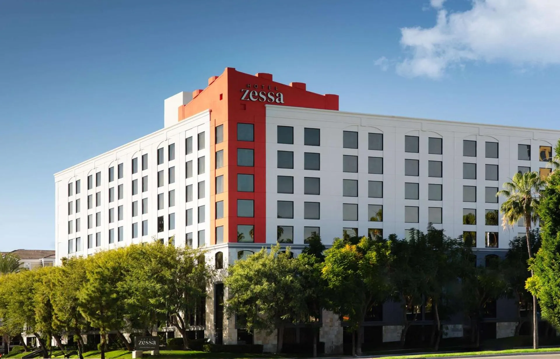 DoubleTree by Hilton Santa Ana - Orange County Airport