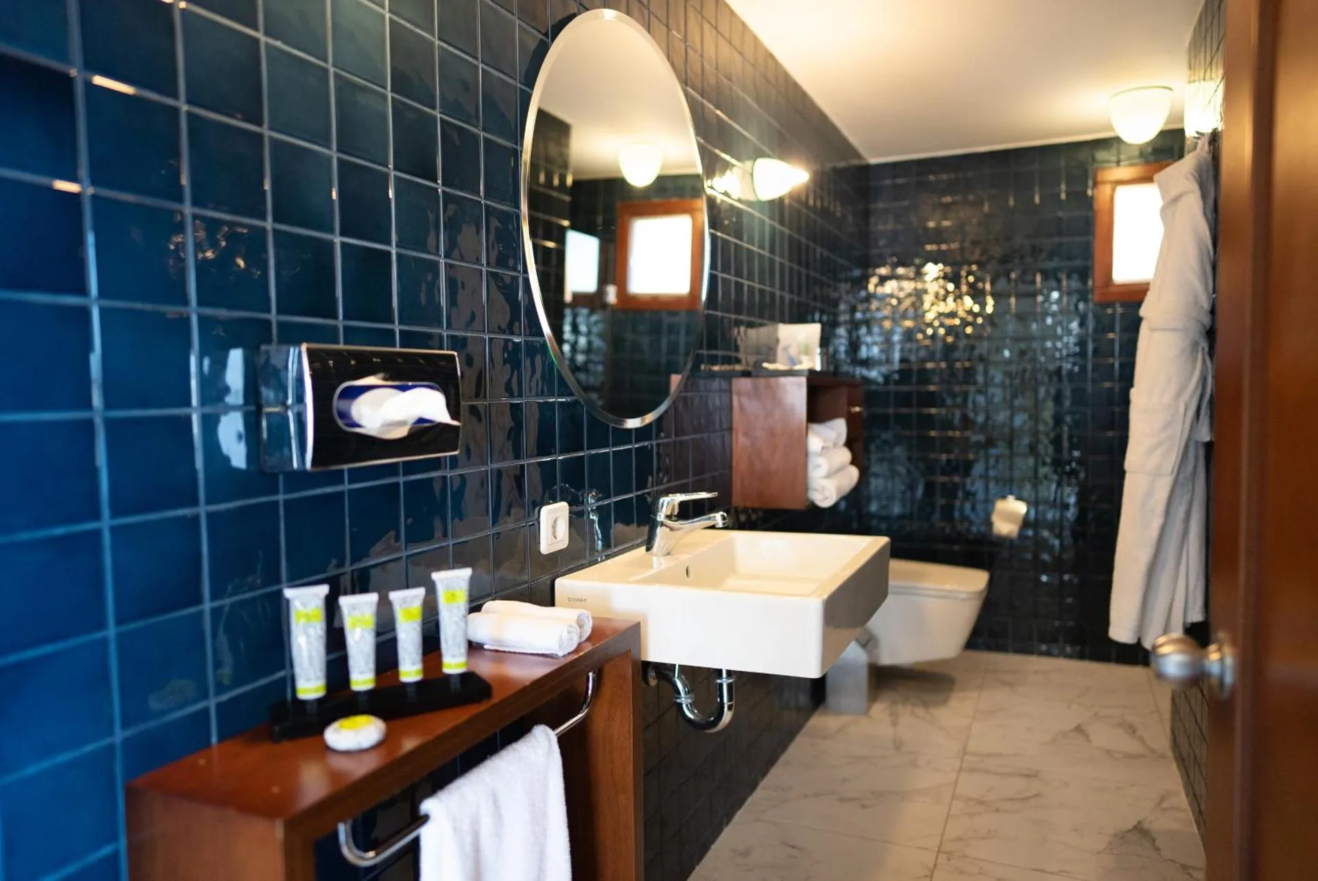 No81 Hotel