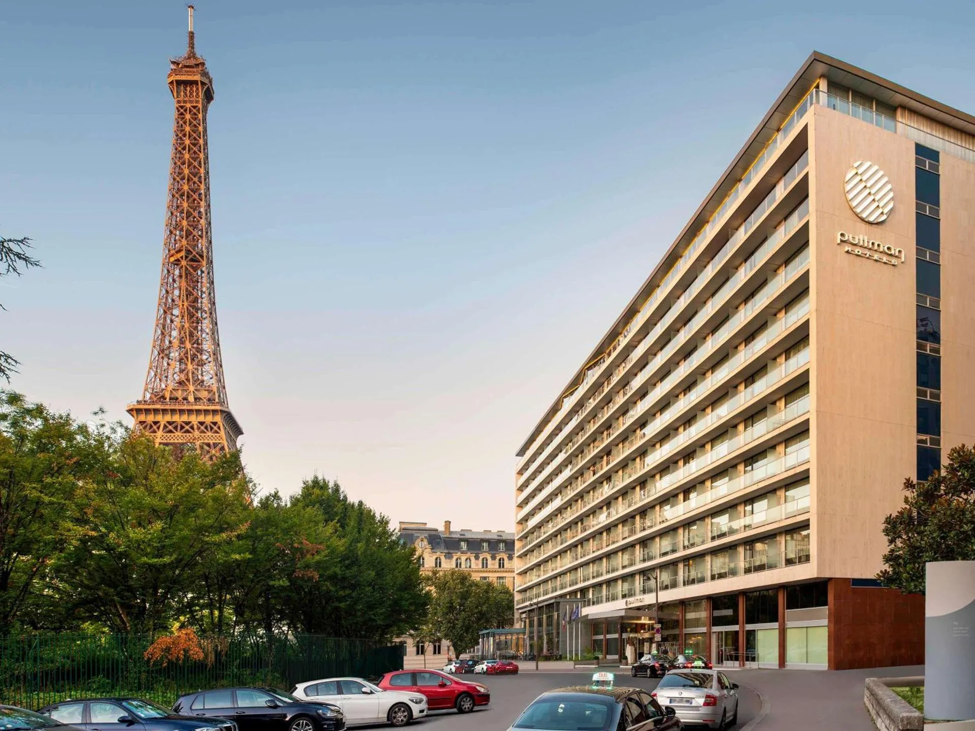 Dog Friendly Hotel $Paris - $Pullman Paris Tour Eiffel