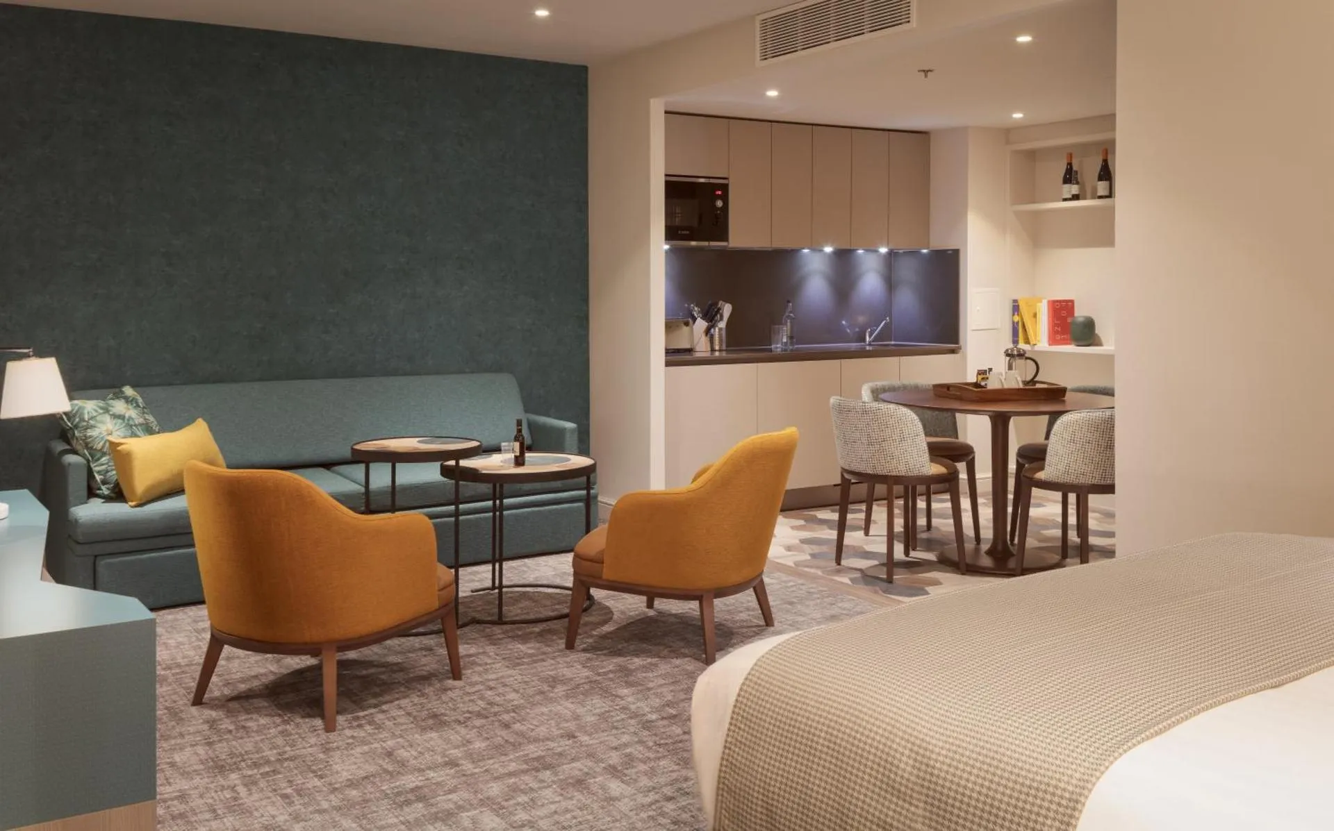 Staybridge Suites London Heathrow interior
