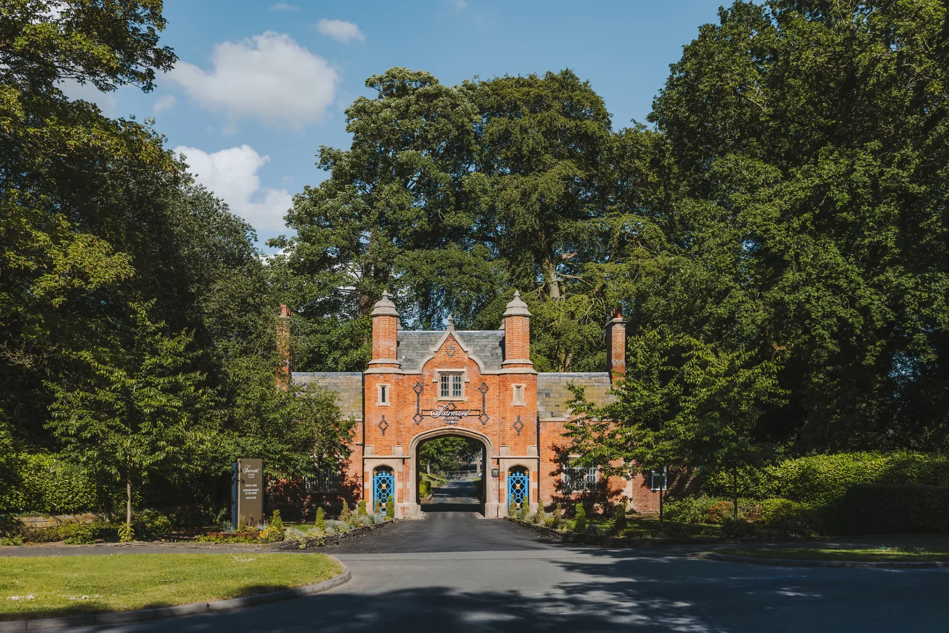 Fairmont Cheshire The Mere, a dog friendly hotel in Knutsford