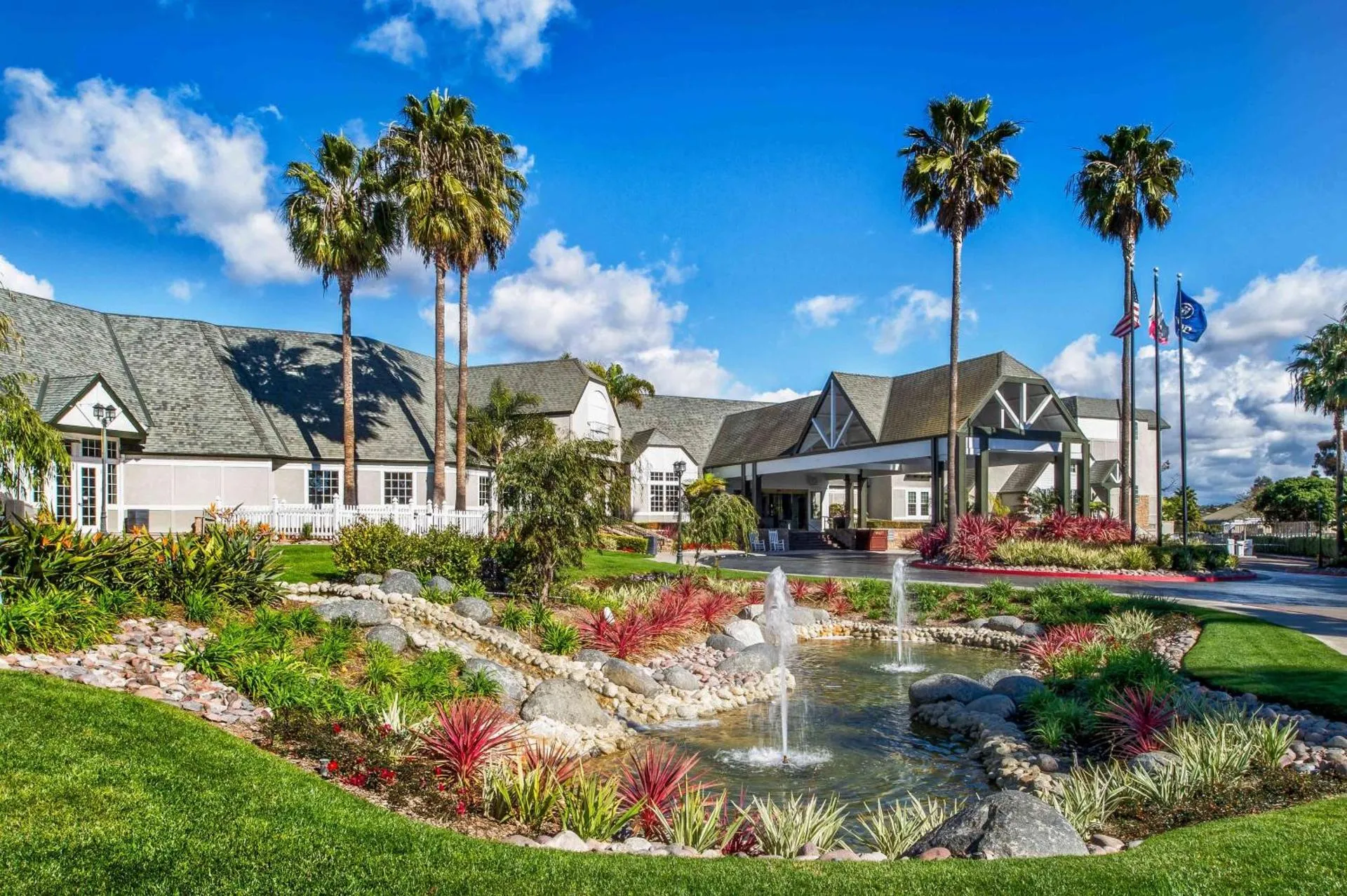Dog Friendly Resort $San Diego - $Hilton San Diego/Del Mar
