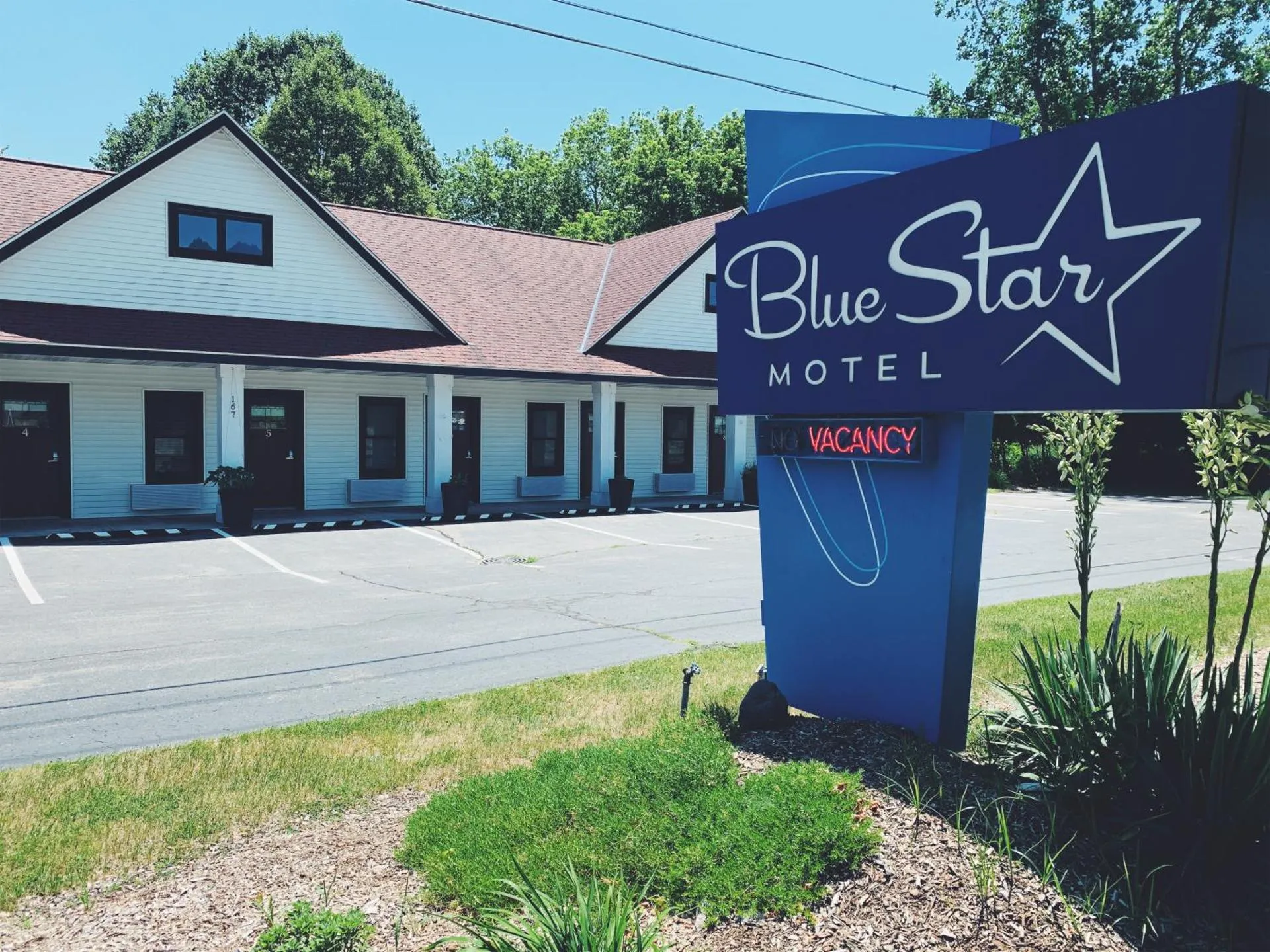 Blue Star Motel