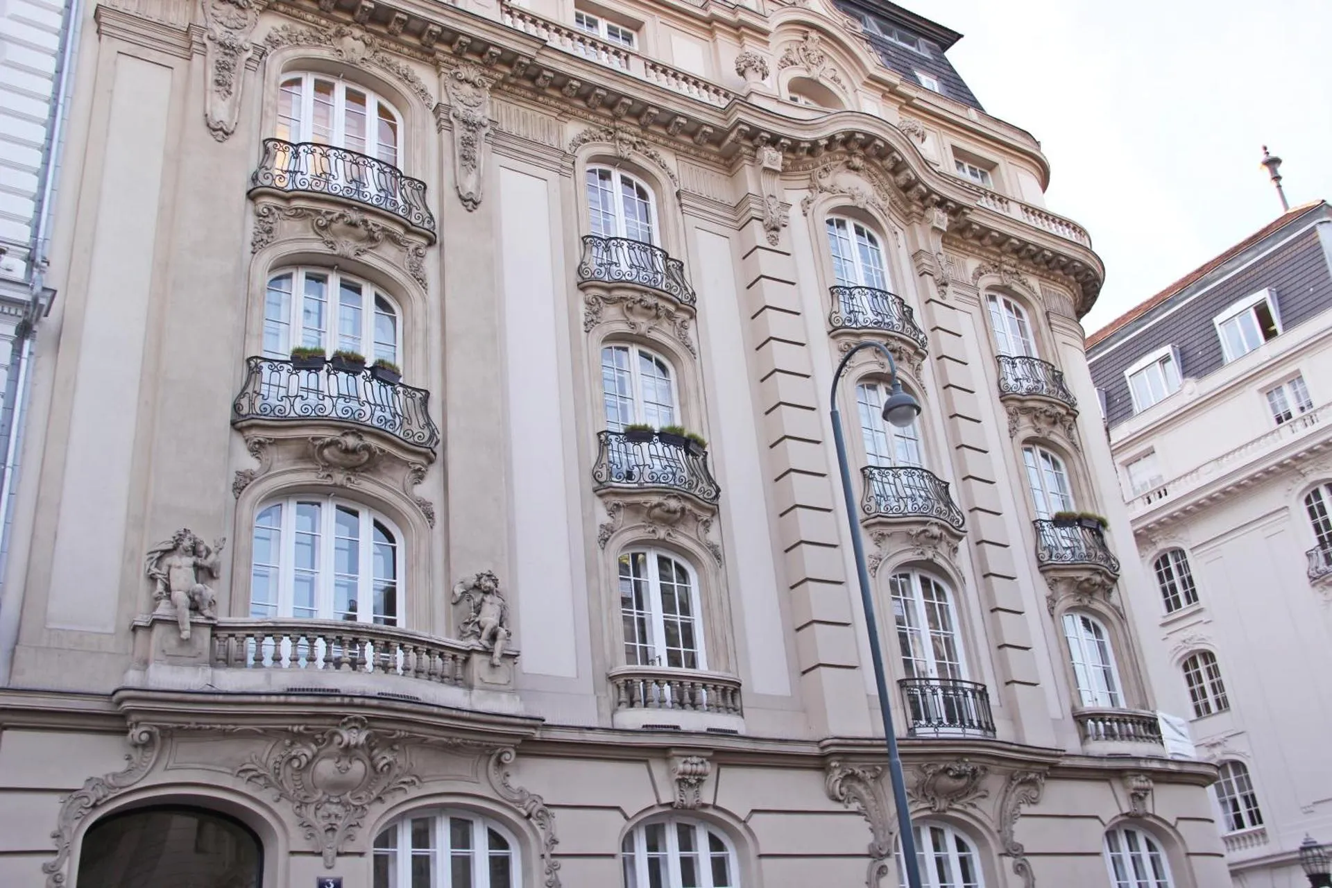 Dog Friendly Hotel $Vienna - $Hotel Pension Museum