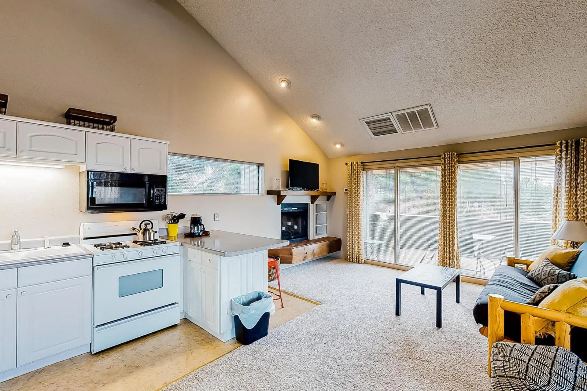 Country Club Condo Living