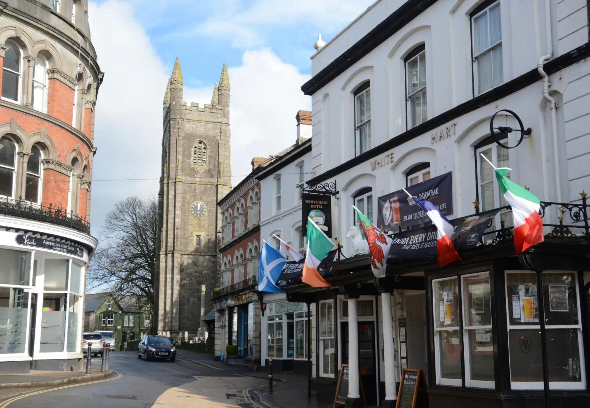 Dog Friendly Hotel $Holsworthy - $The White Hart Hotel