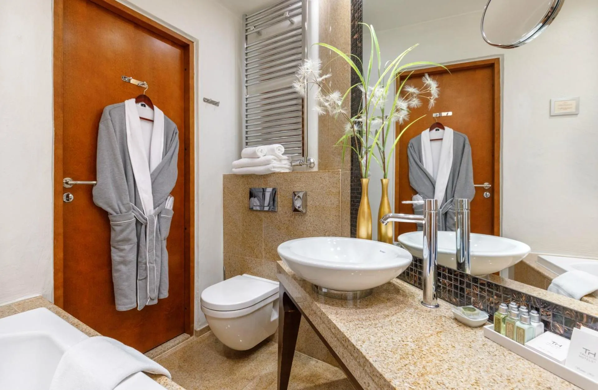 Rixwell Collection Savoy Boutique Hotel