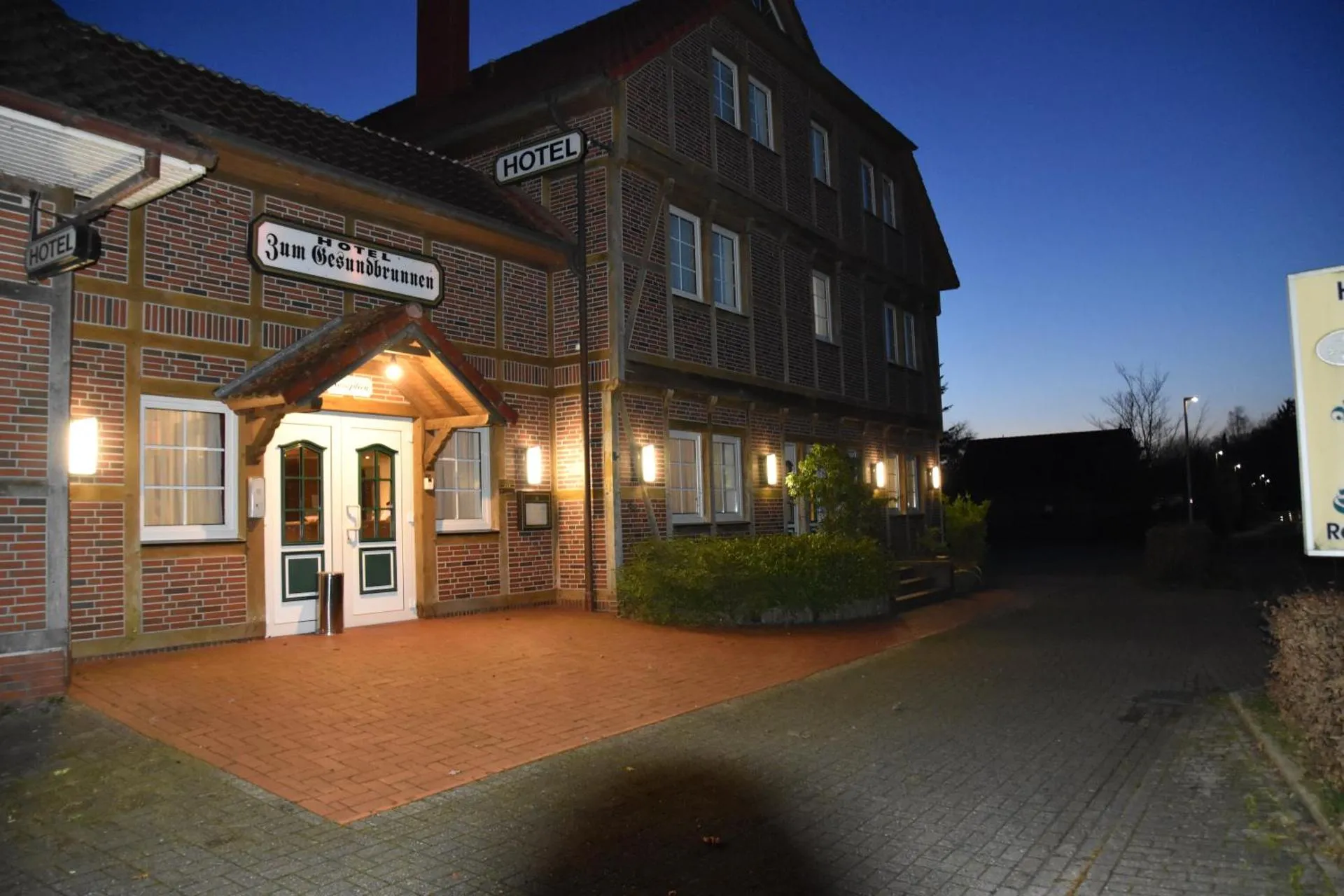 Dog Friendly Hotel $Bad Zwischenahn - $Hotel zum Gesundbrunnen