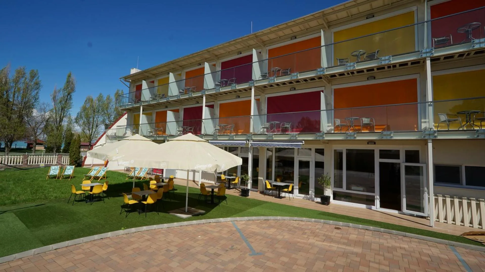 Colors Holiday Hotel