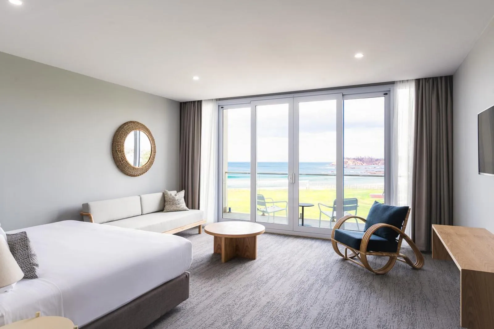 Dog Friendly Hotel $Malua Bay - $Abode Malua Bay