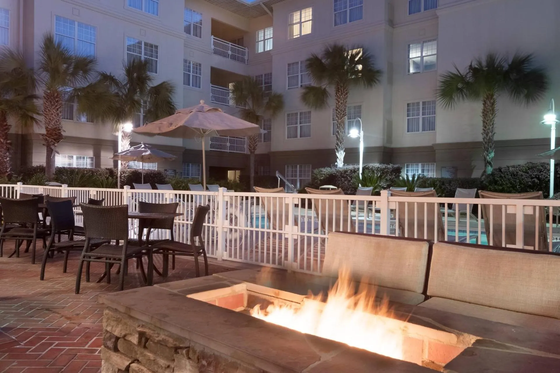 Dog Friendly Hotel $Charleston - $Residence Inn Charleston Riverview