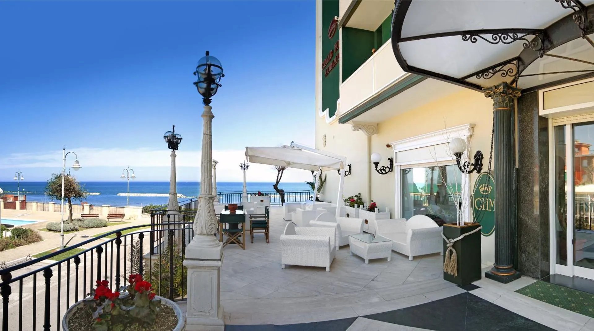Dog Friendly Hotel $Gabicce Mare - $Grand Hotel Michelacci