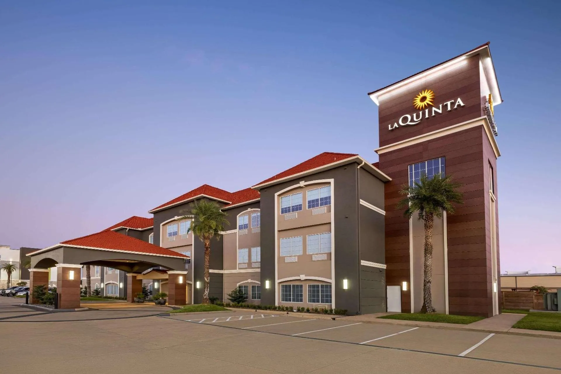 Dog Friendly Hotel $Port Arthur - $La Quinta by Wyndham Port Arthur