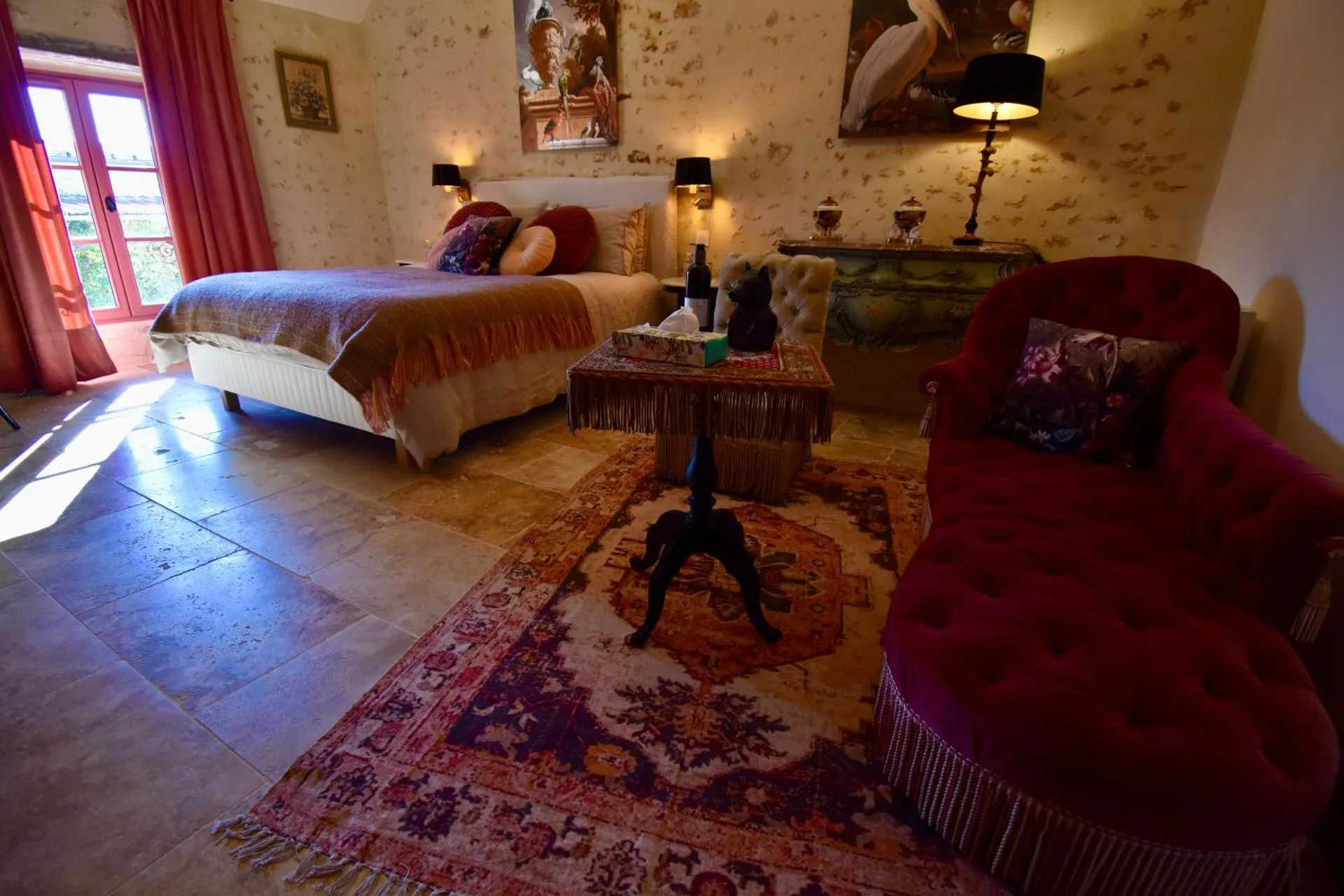 Dog Friendly Bed and breakfast $La Perrière - $Monteloup