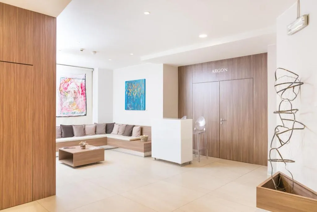 Dog Friendly Hotel $Monza - $Helios Hotel & Restaurant