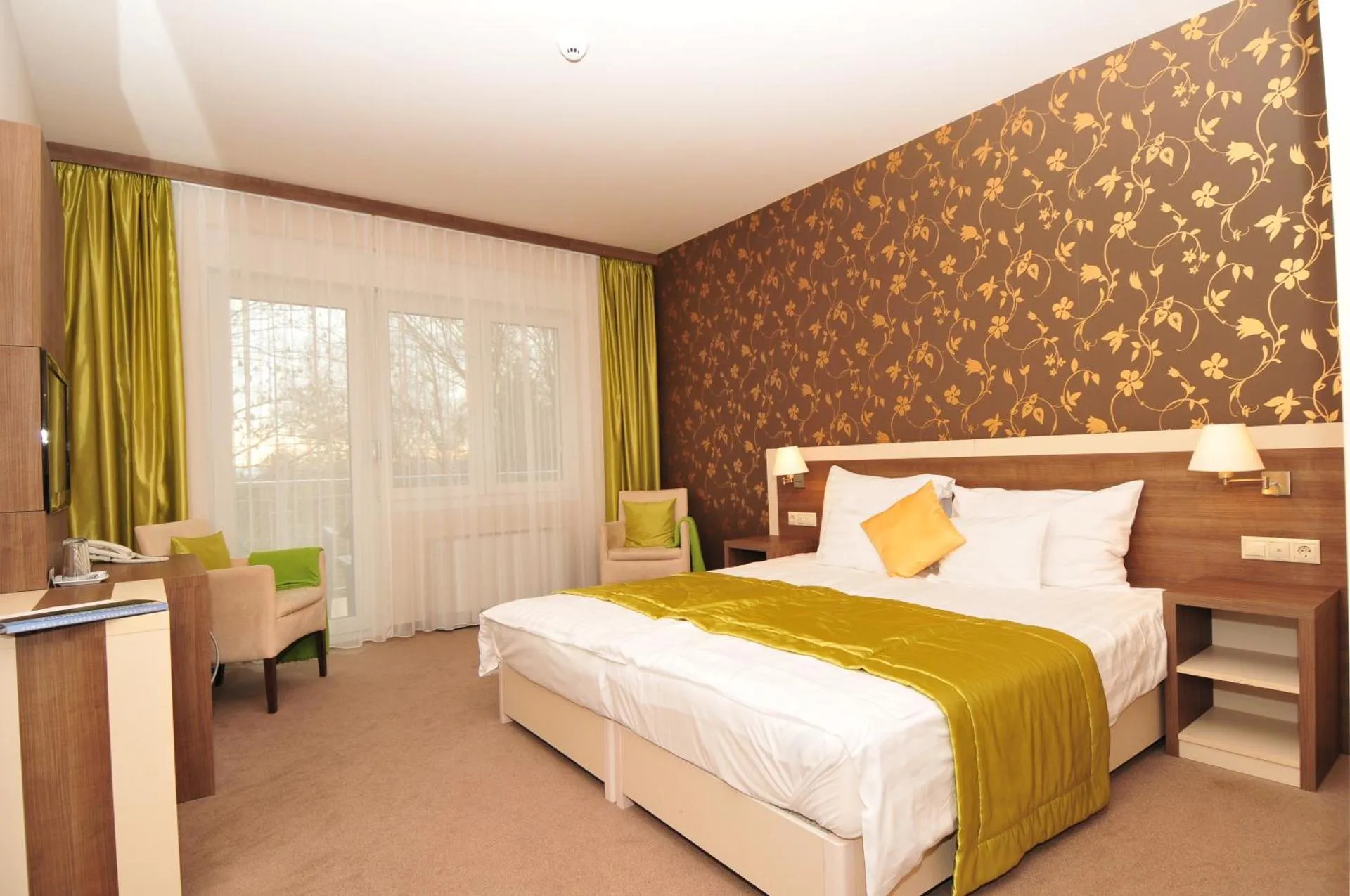 Dog Friendly Hotel $Dombóvár - $Hotel Európa Gunaras