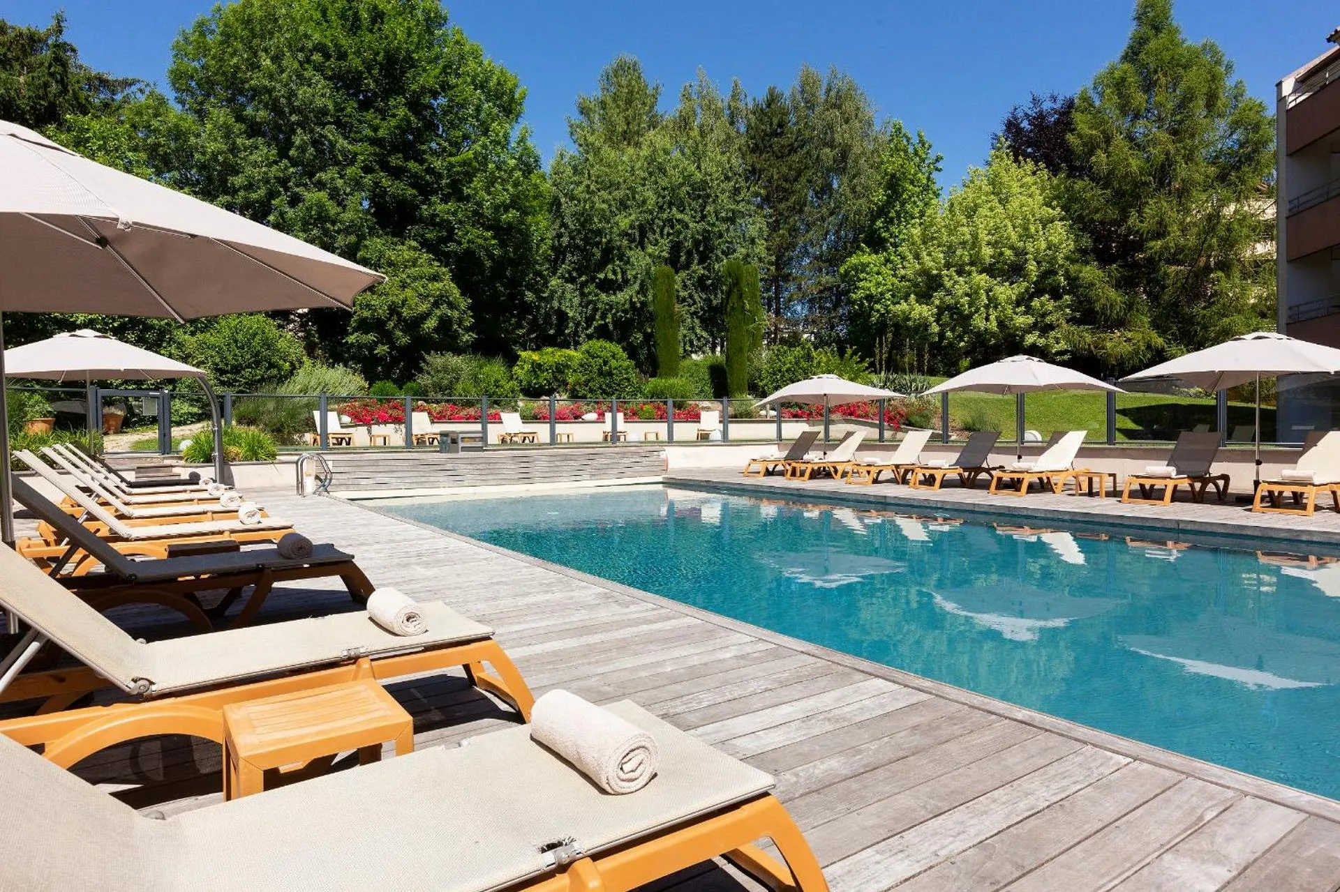 Dog Friendly Aparthotel $Ferney-Voltaire - $Résidence la Réserve Genève Ferney Voltaire