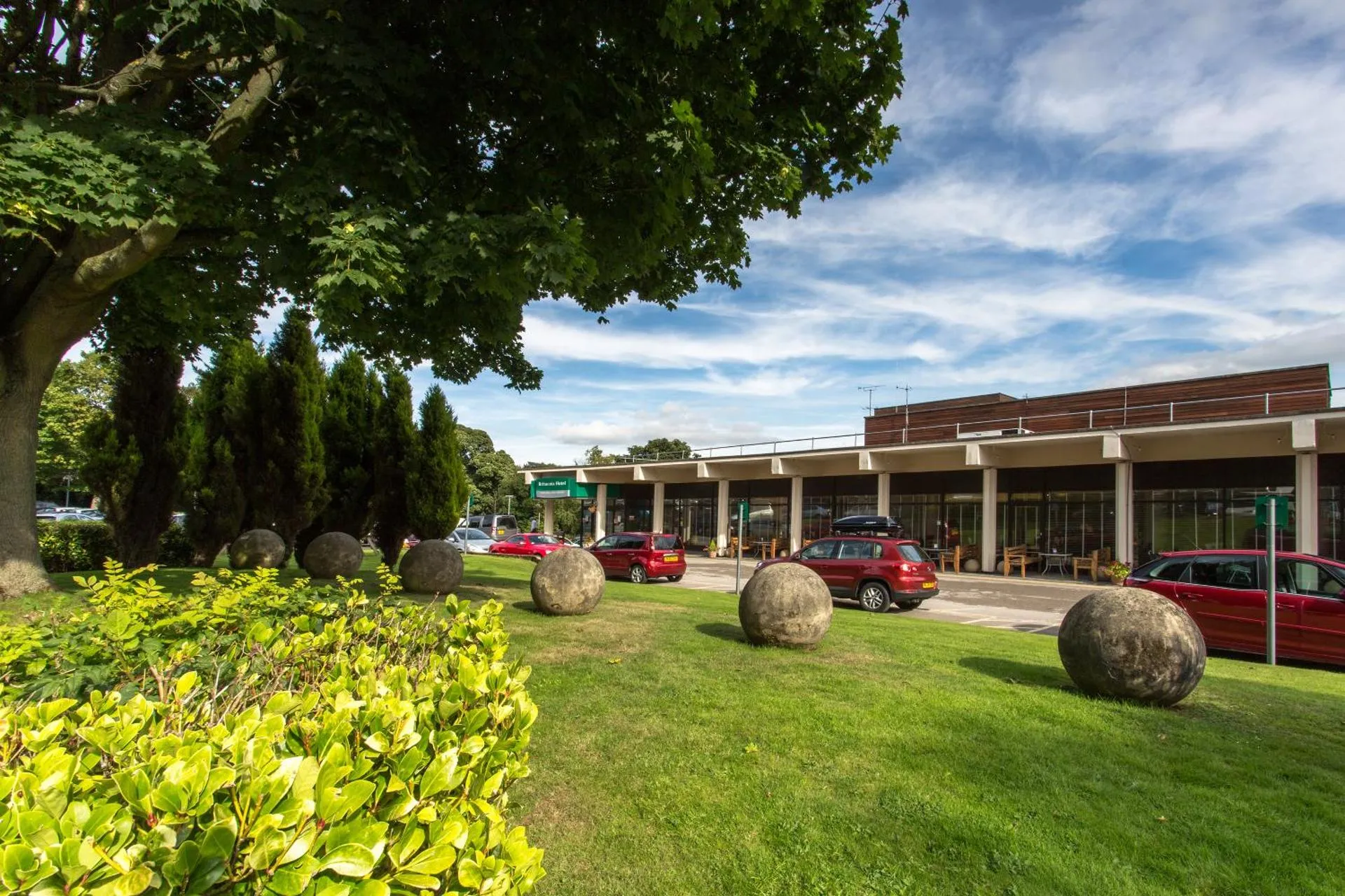 Dog Friendly Hotel $Bramhope - $Britannia Leeds Bradford Airport