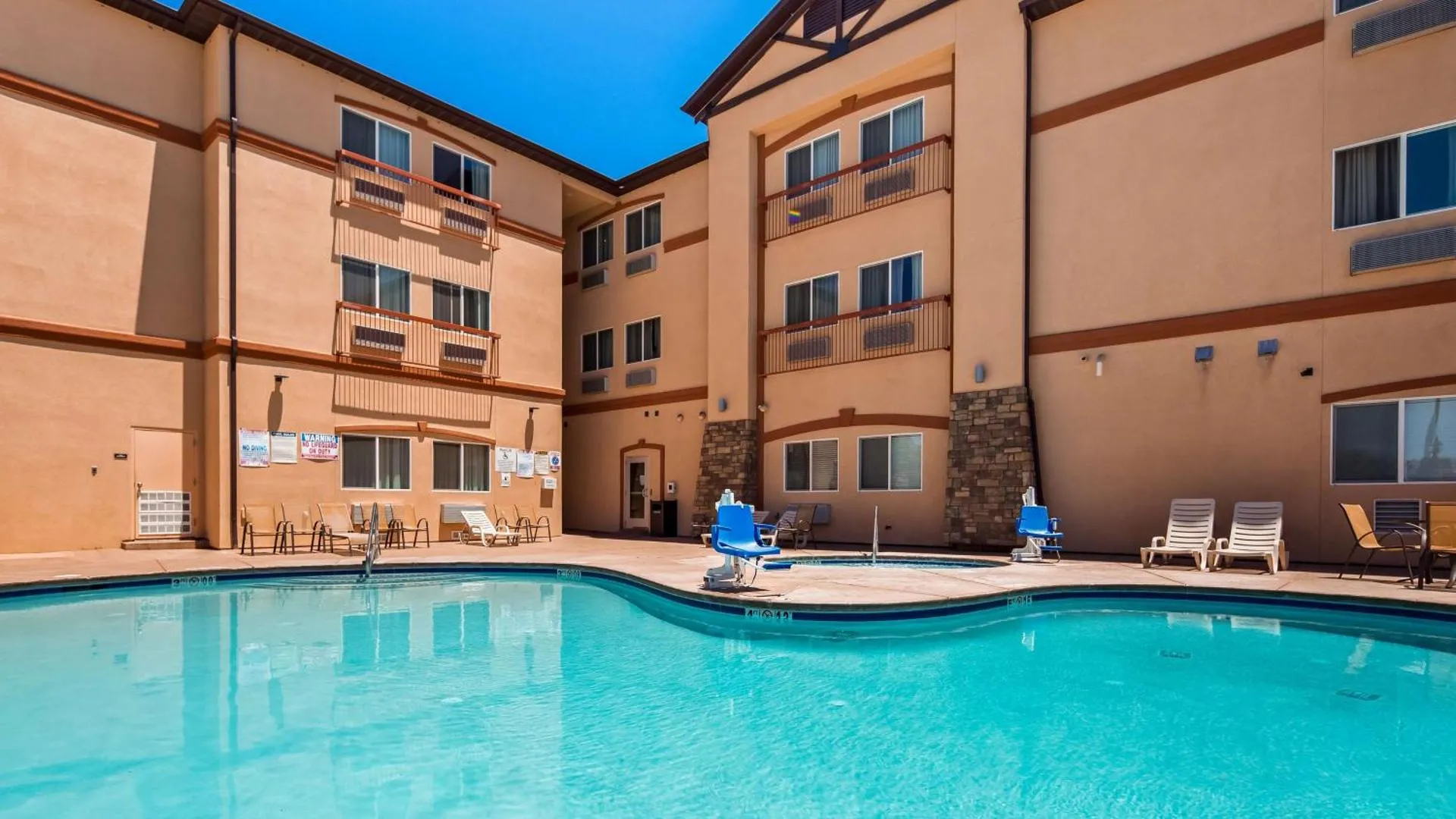 Dog Friendly Hotel $La Verkin - $Best Western Plus Zion West