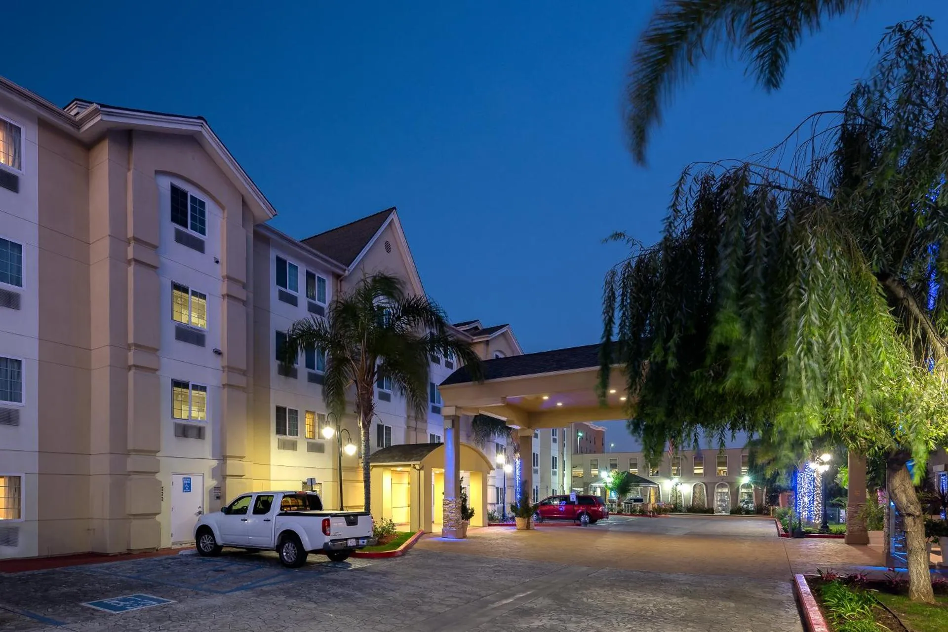 Dog Friendly Hotel $Hawthorne - $Candlewood Suites LAX Hawthorne, an IHG Hotel