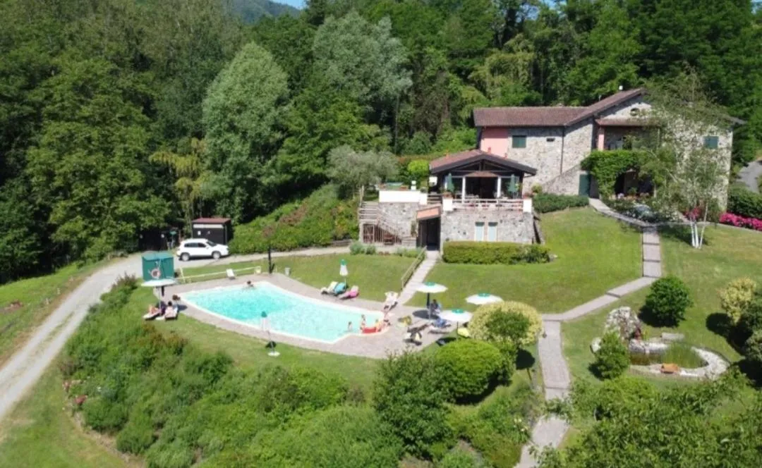 Dog Friendly Bed and breakfast $Mulazzo - $Il casale al Lavaggio