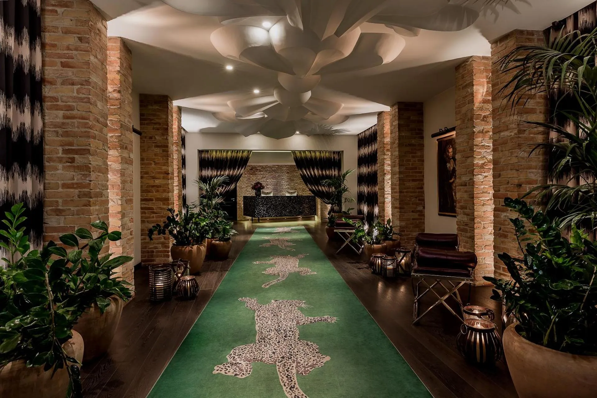 Dog Friendly Hotel $Berlin - $Hotel Zoo Berlin