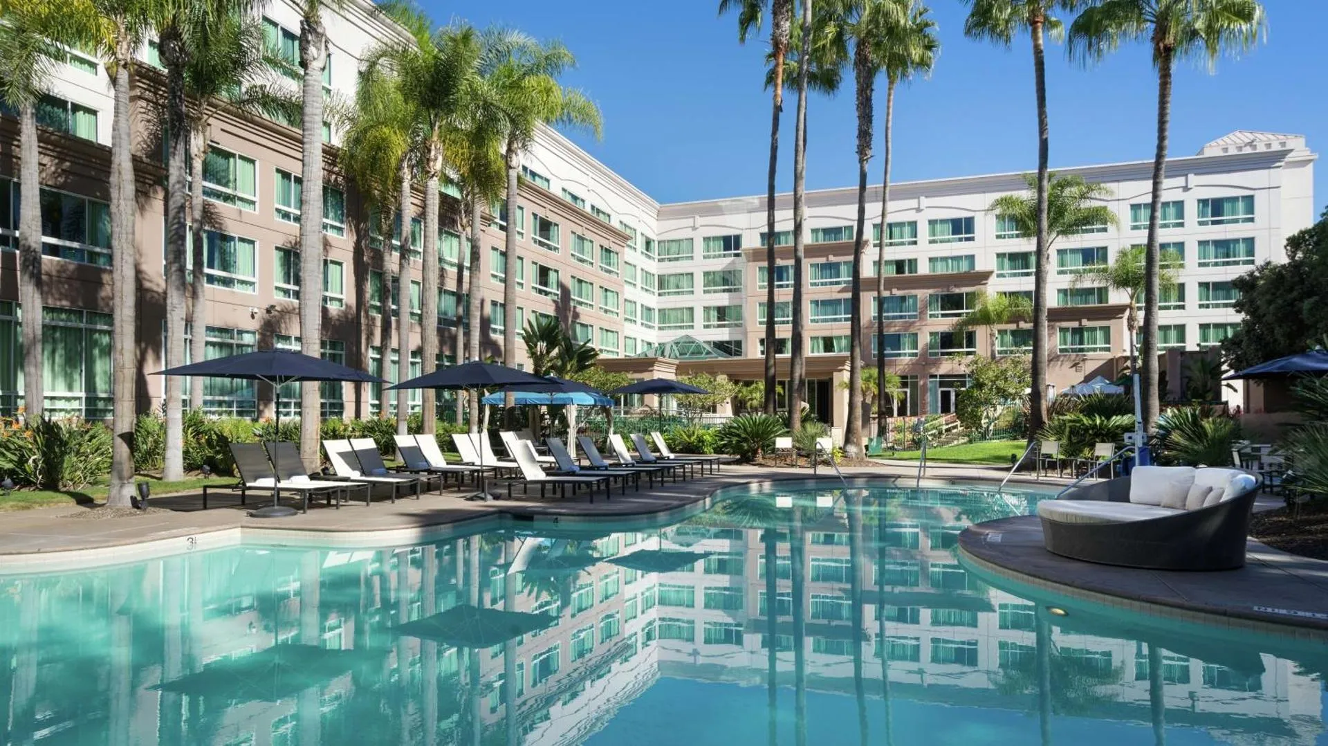 Dog Friendly Hotel $San Diego - $DoubleTree by Hilton San Diego Del Mar