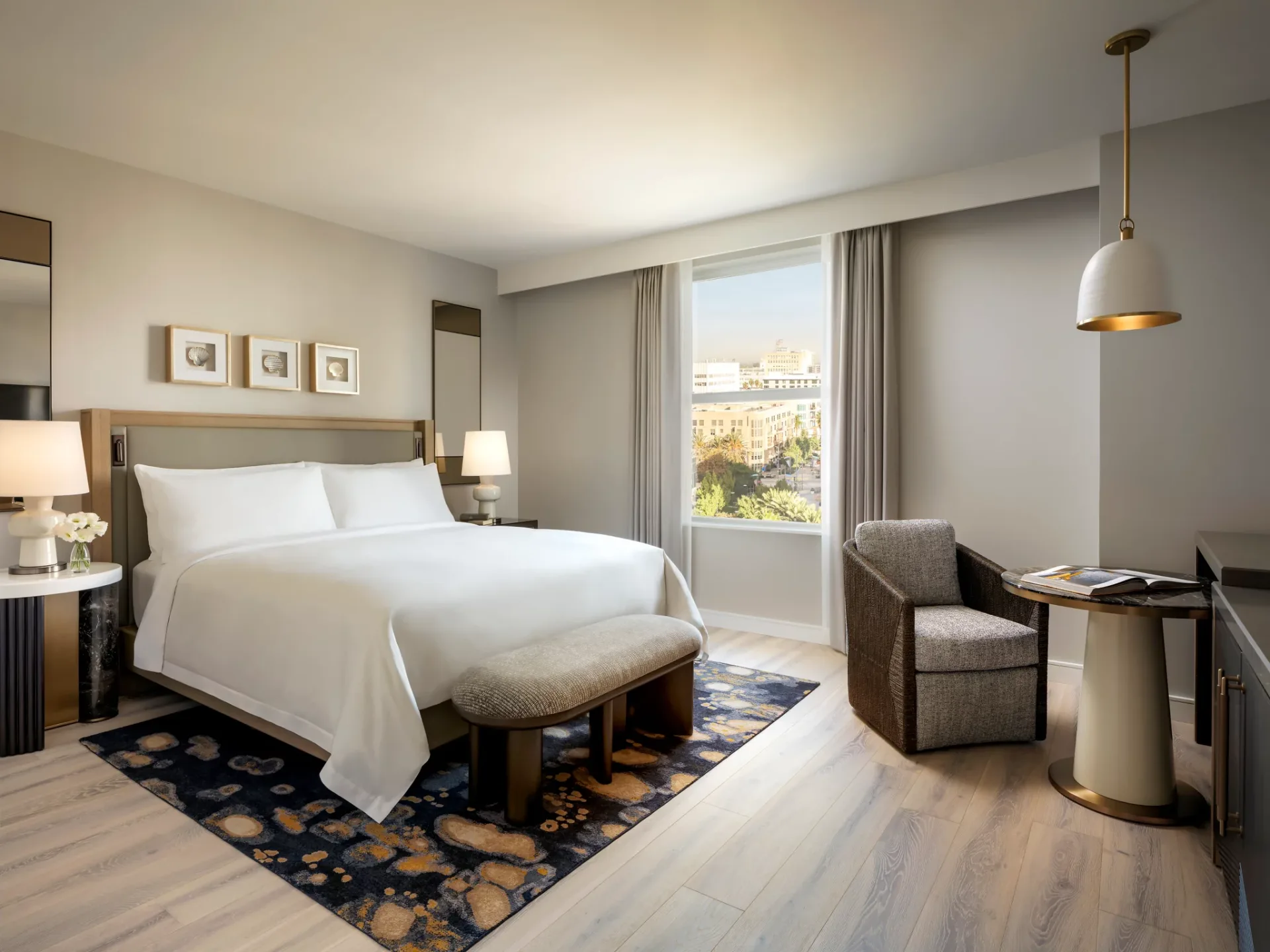 Fairmont Breakers Long Beach, a dog friendly hotel in Long Beach